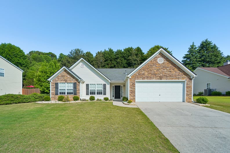 Property photo 1 of 2213 Skylar Leigh Dr