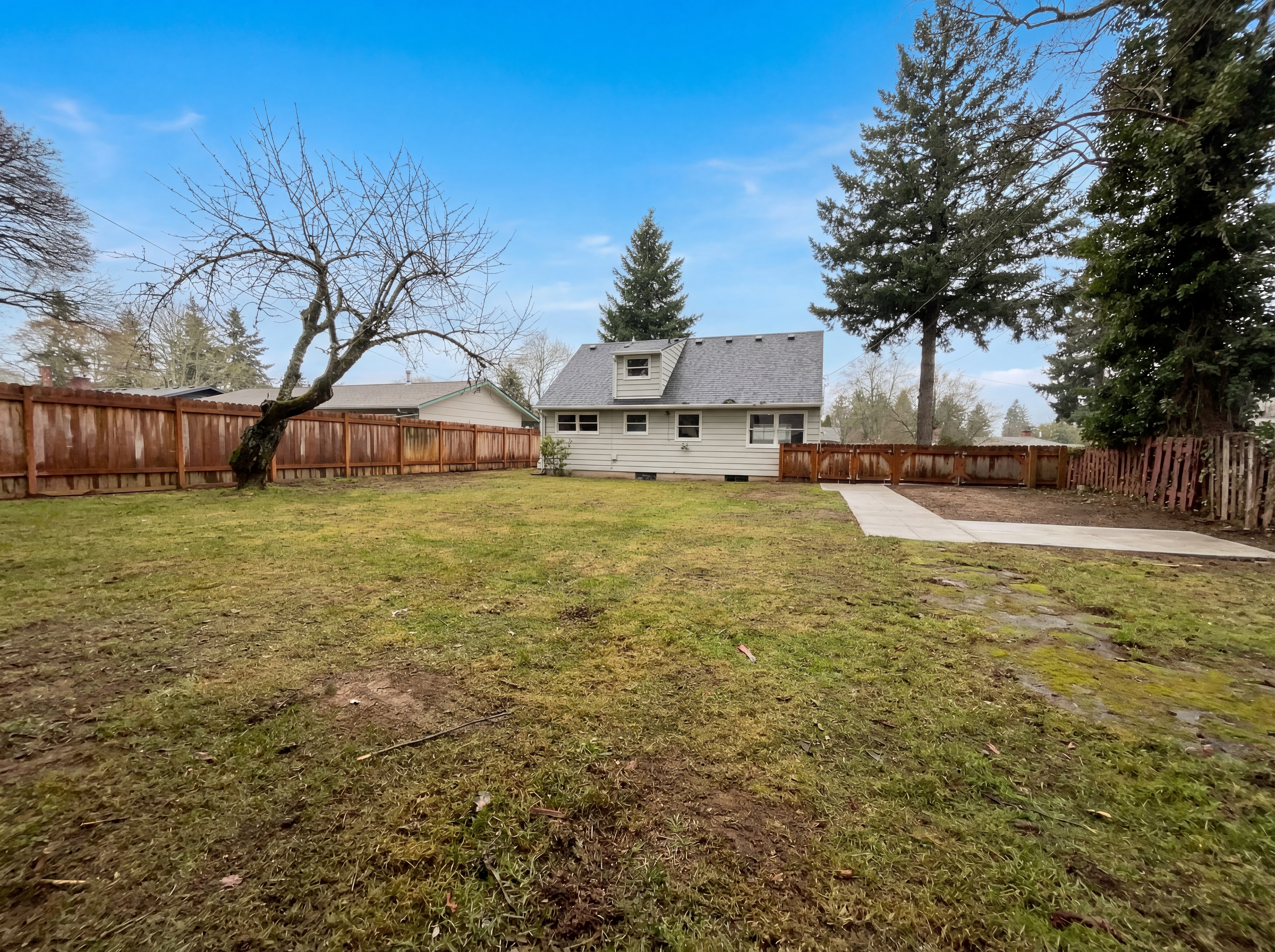 Photo 5 of 19 of 3100 SE 166th Ave, Portland, OR