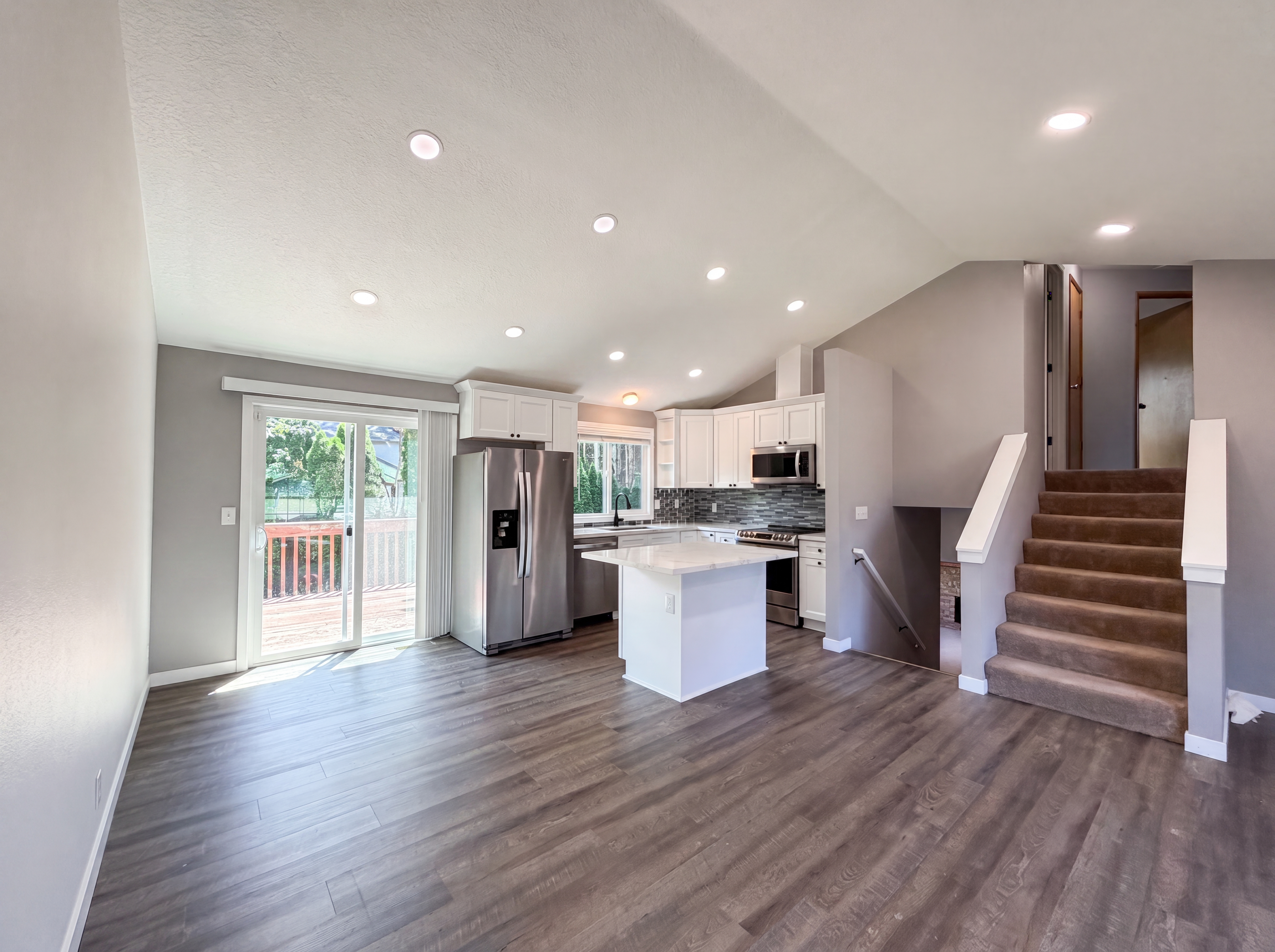 Photo 13 of 18 of 20860 SW Parker Ct, Beaverton, OR