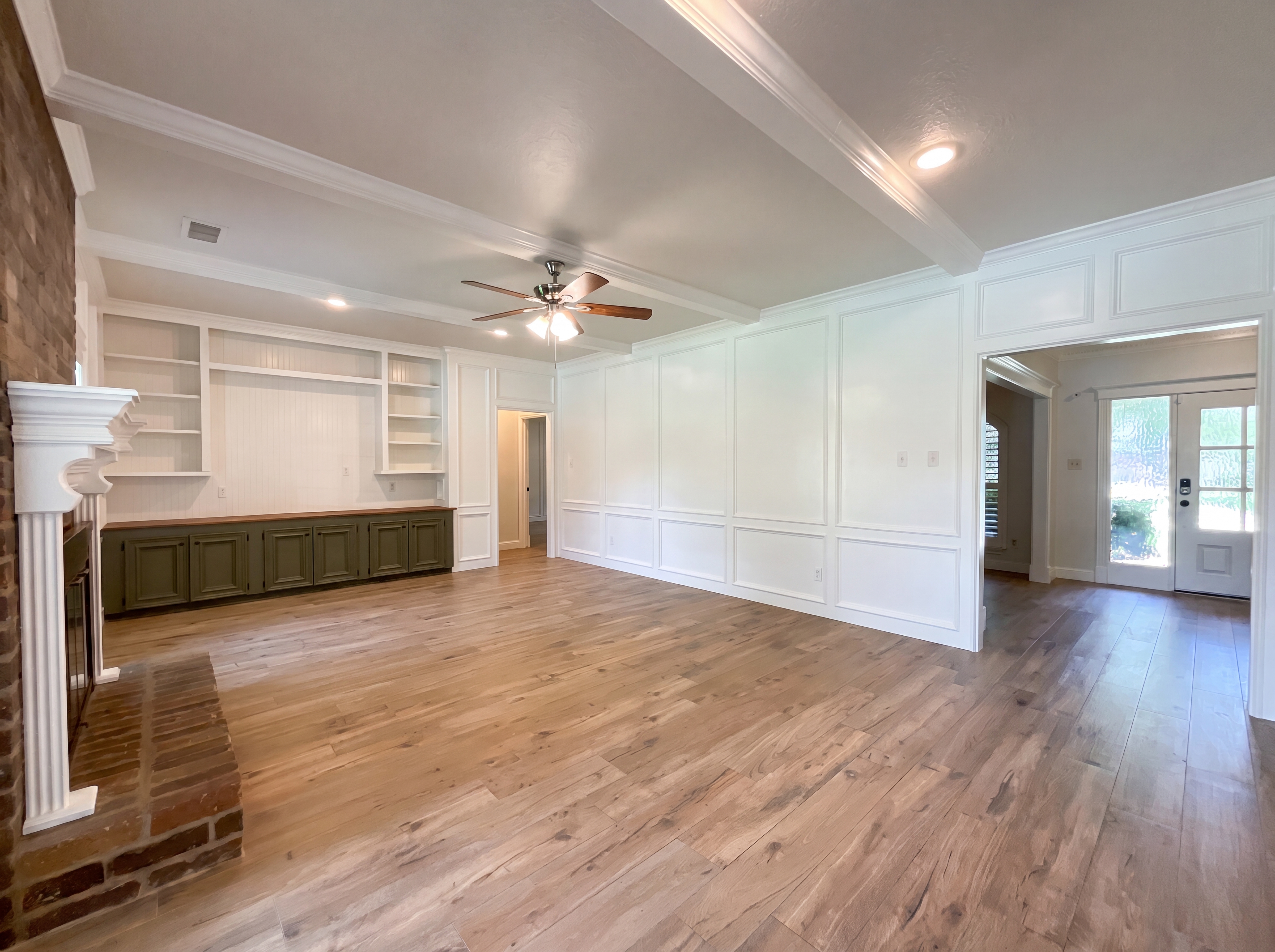Photo 3 of 26 of 2503 Pleasant Creek Dr, Kingwood, TX