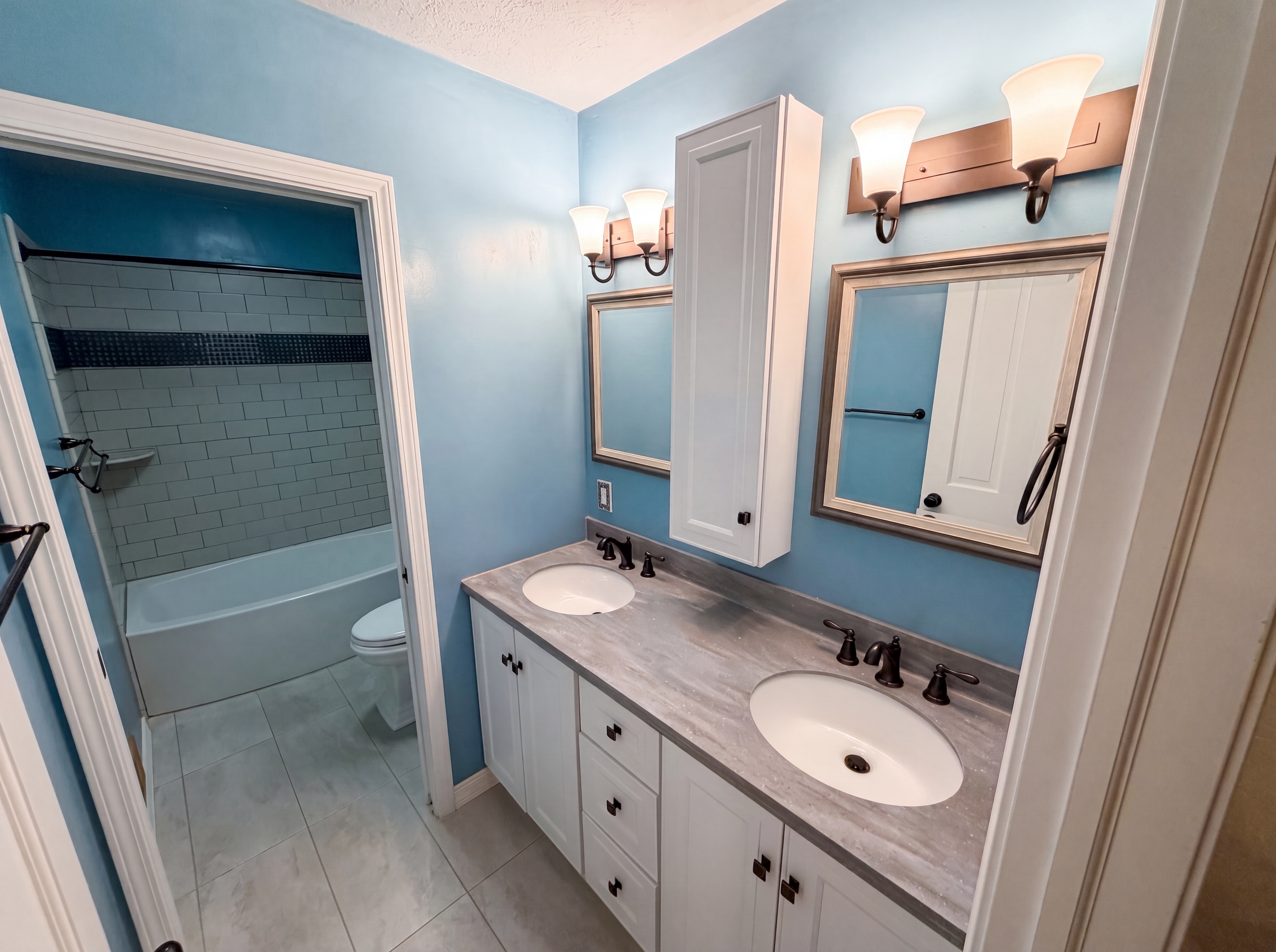 Photo 12 of 27 of 656 MacBeth Dr, Avon, IN