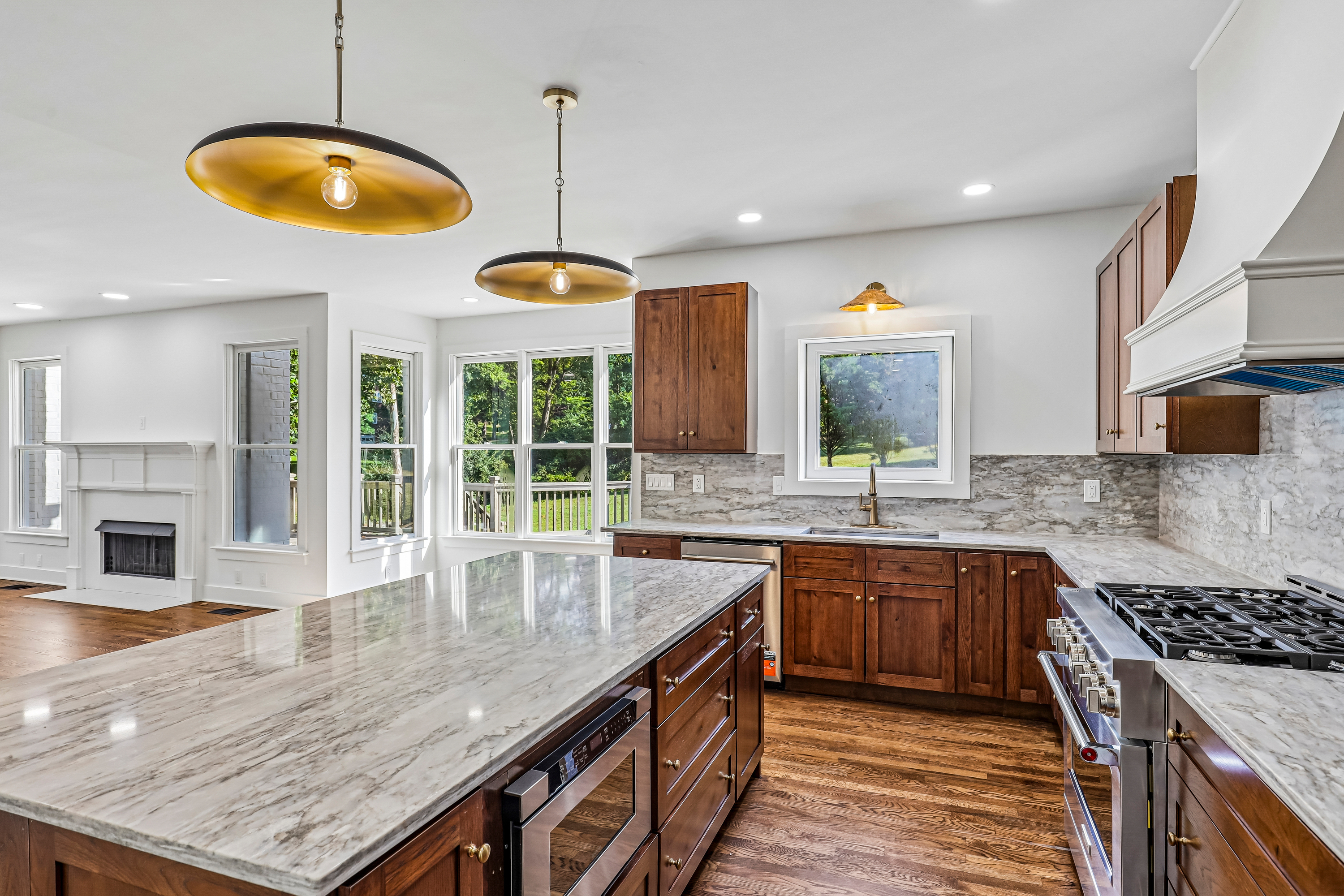 Photo 2 of 55 of 9316 Chesapeake Dr, Brentwood, TN