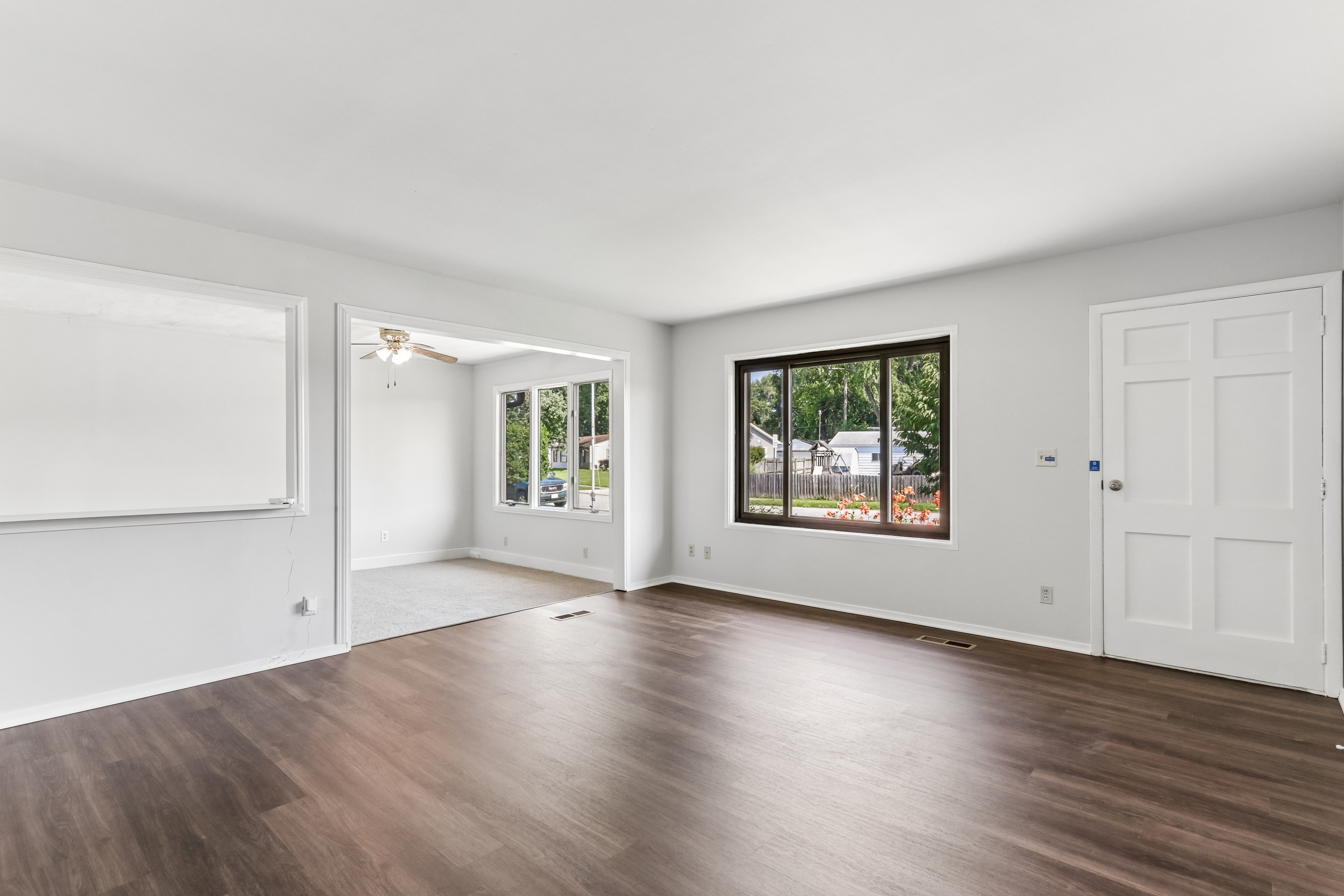Photo 6 of 31 of 1006 Longfellow Ln, Plainfield, IN