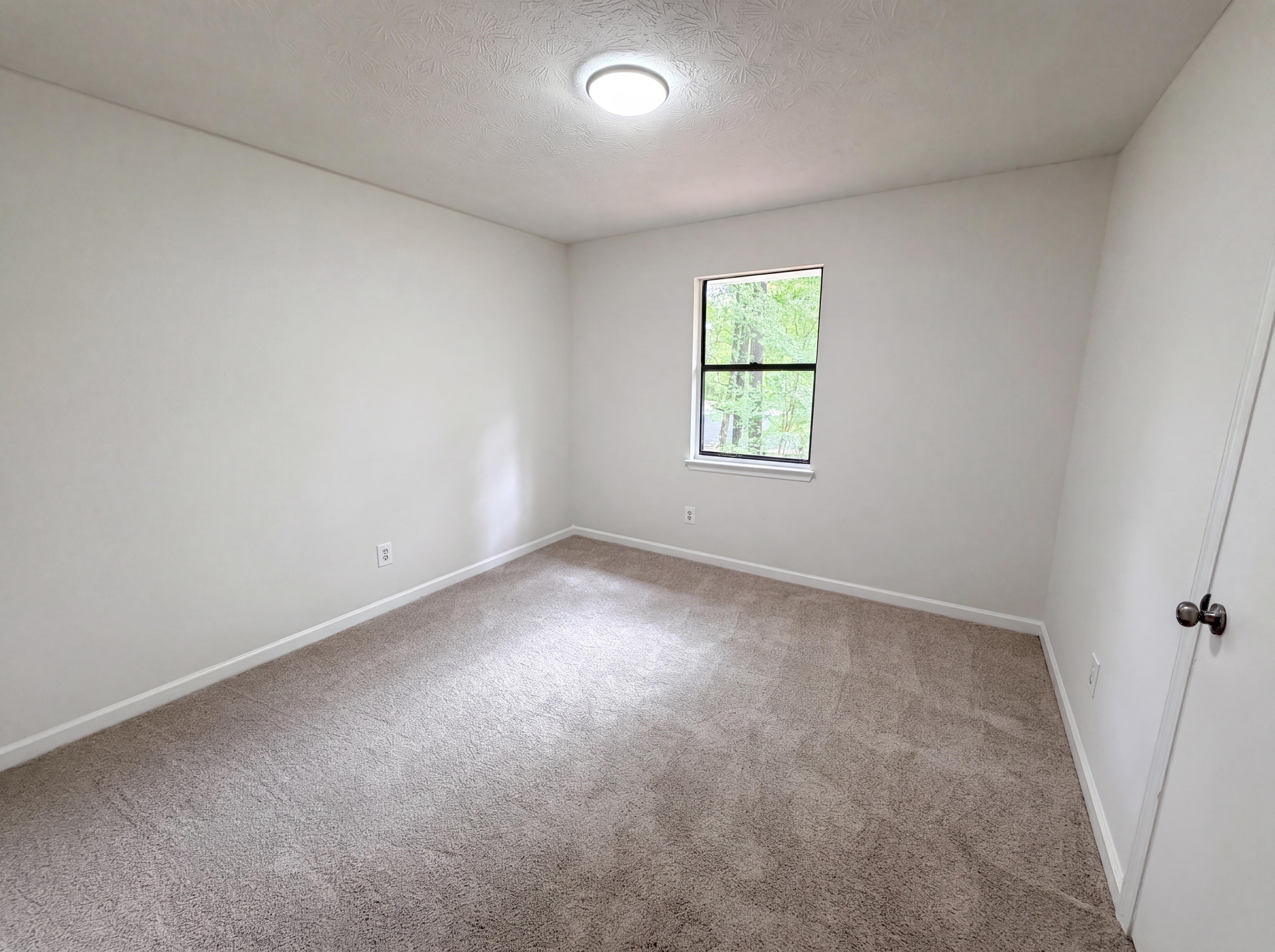 Photo 11 of 27 of 6369 Redan Sq, Lithonia, GA