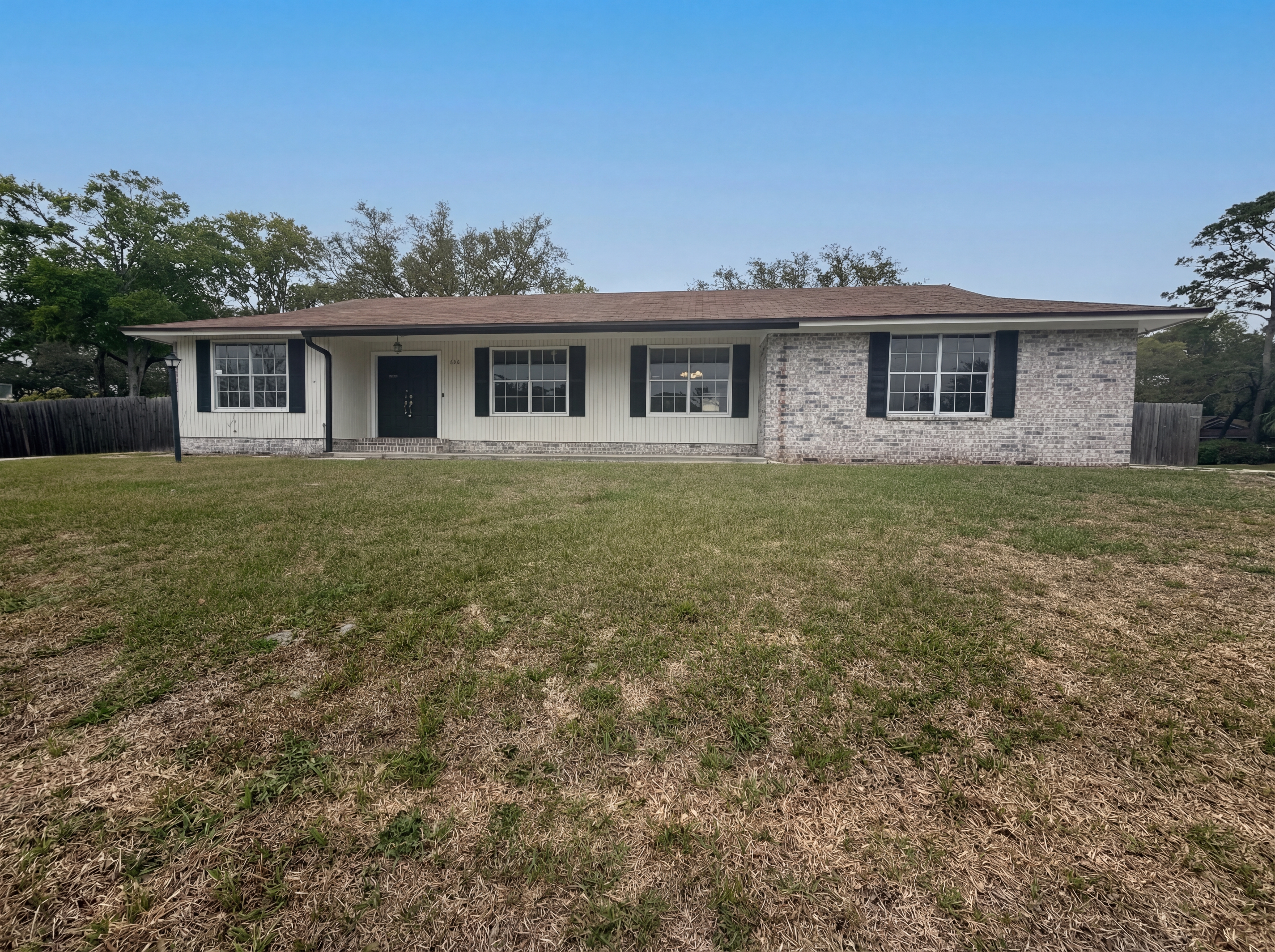 Photo 7 of 22 of 606 Gulfstream Trl S, Orange Park, FL