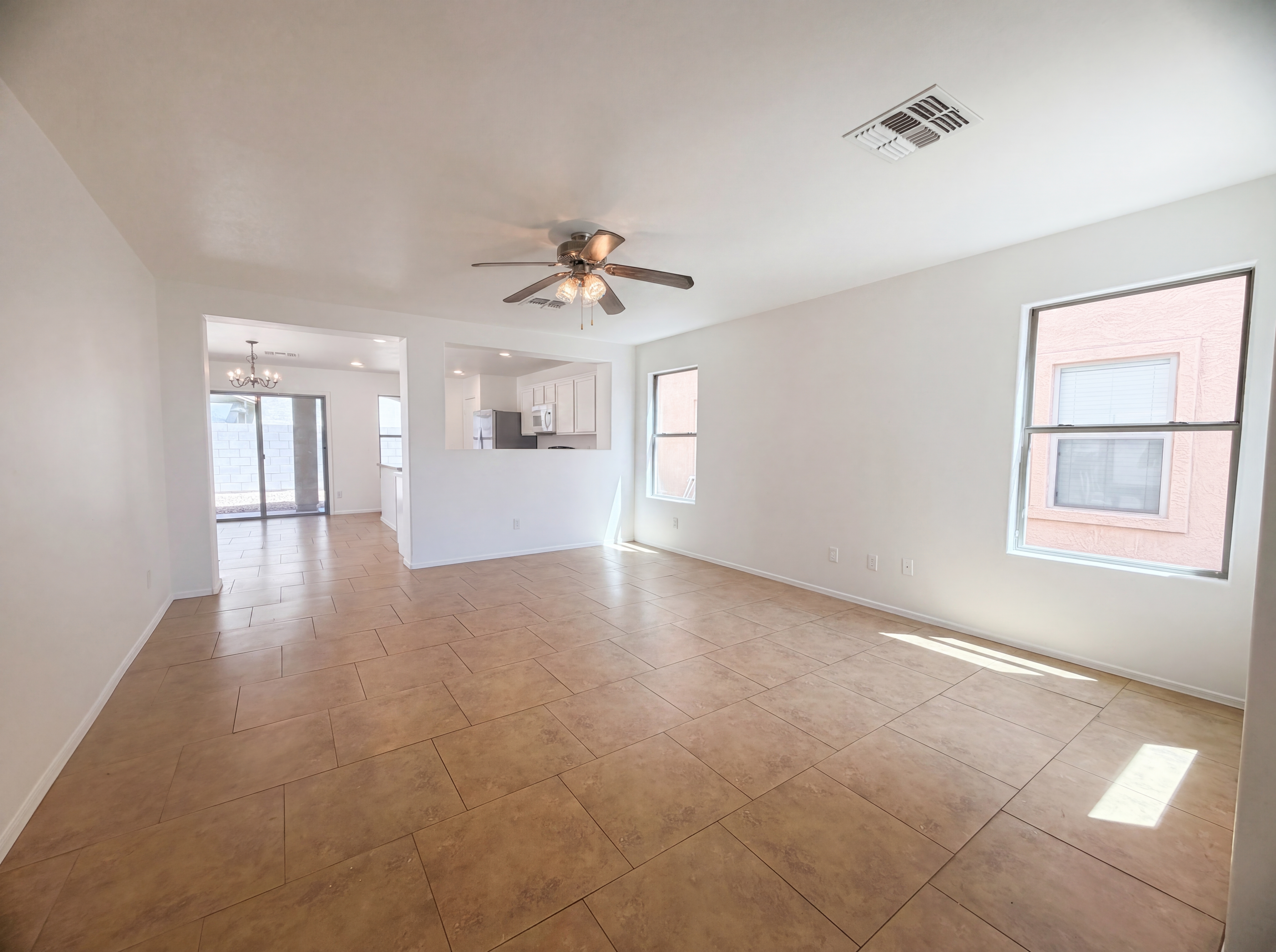 Photo 3 of 18 of 21158 E Stonecrest Dr, Queen Creek, AZ