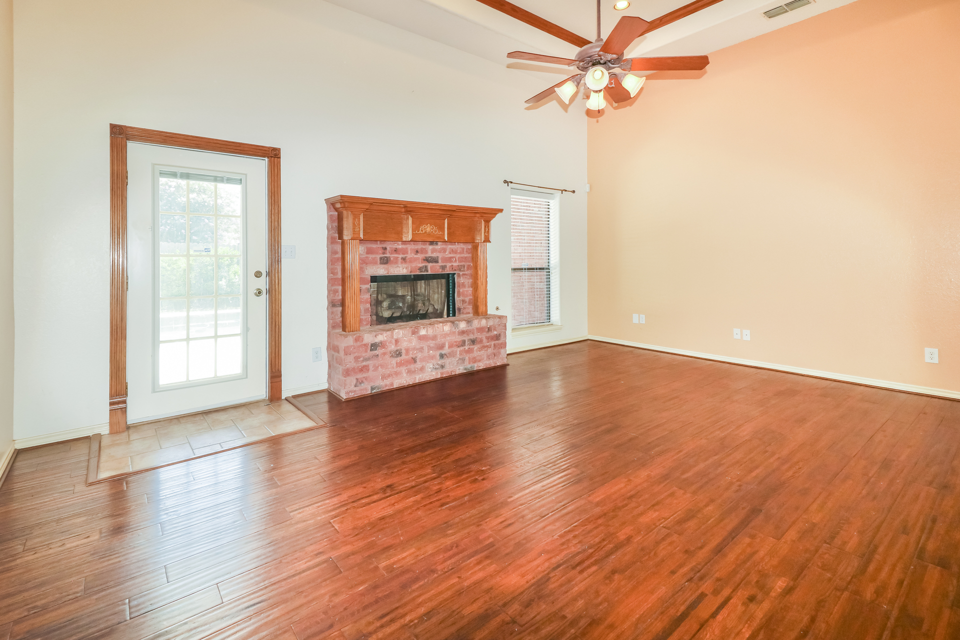 Photo 25 of 45 of 14925 Beal Dr, Corpus Christi, TX