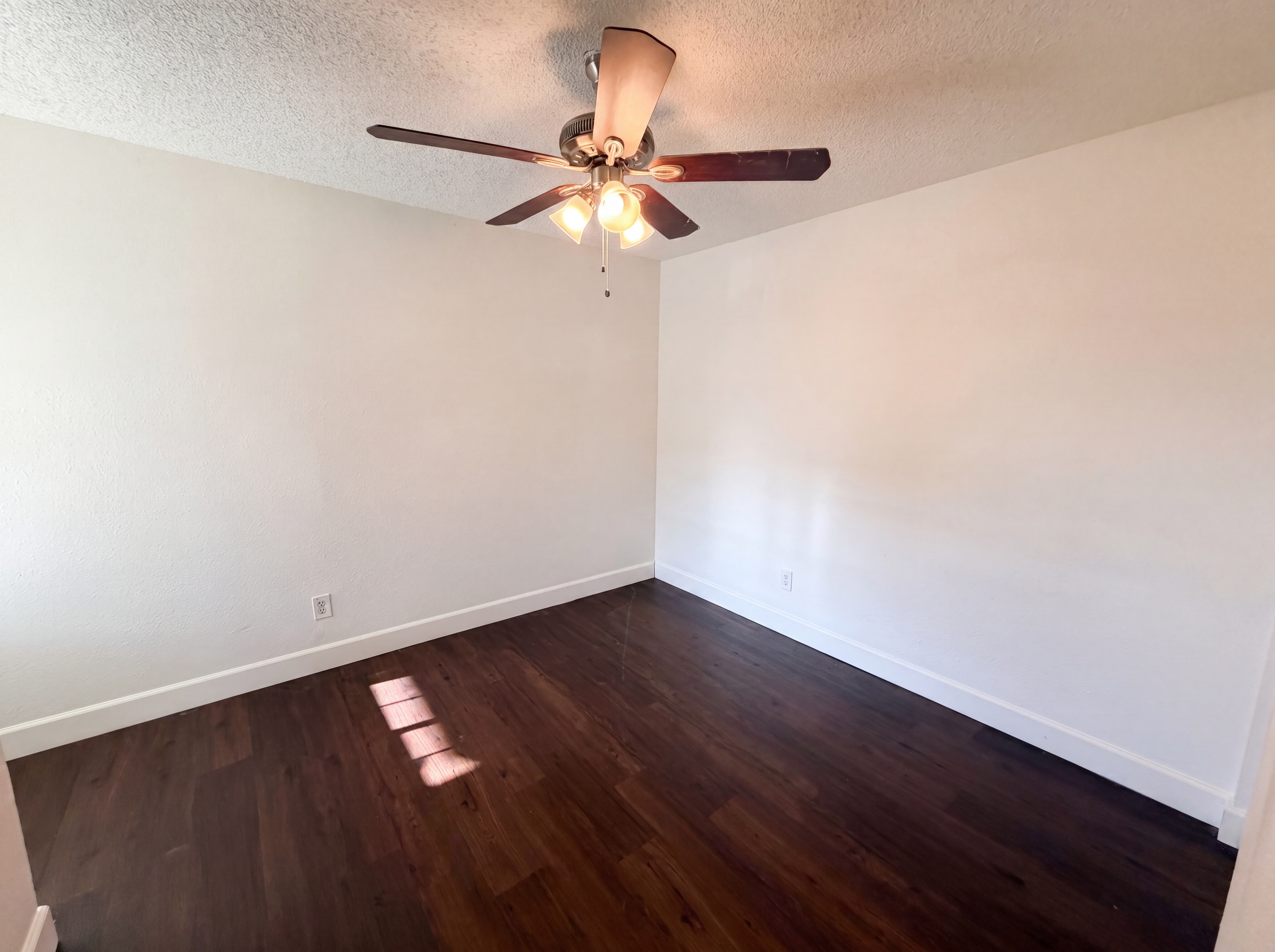 Photo 14 of 18 of 1251 E Grove Cir, Mesa, AZ