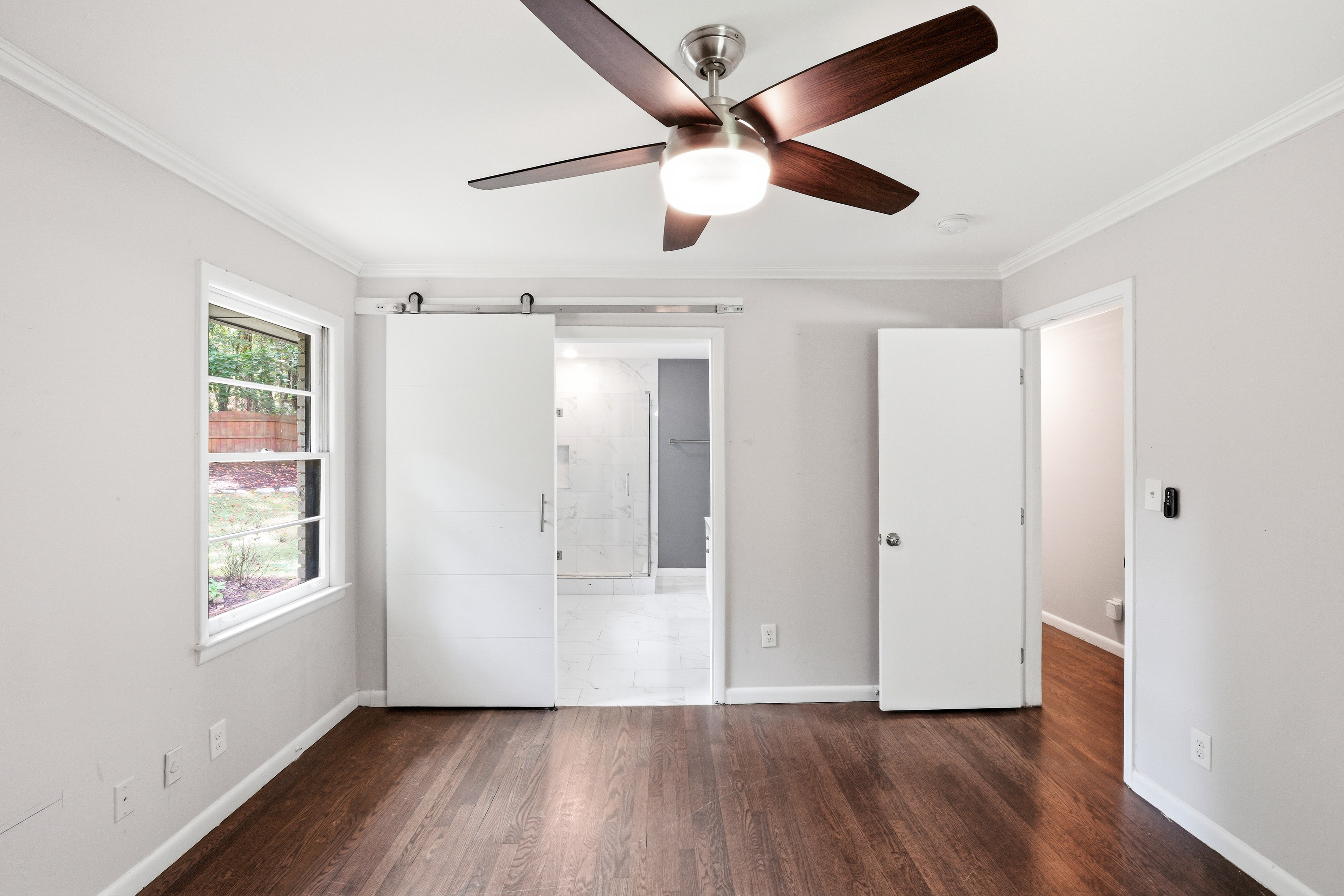 Photo 13 of 35 of 3020 Landrum Dr SW, Atlanta, GA
