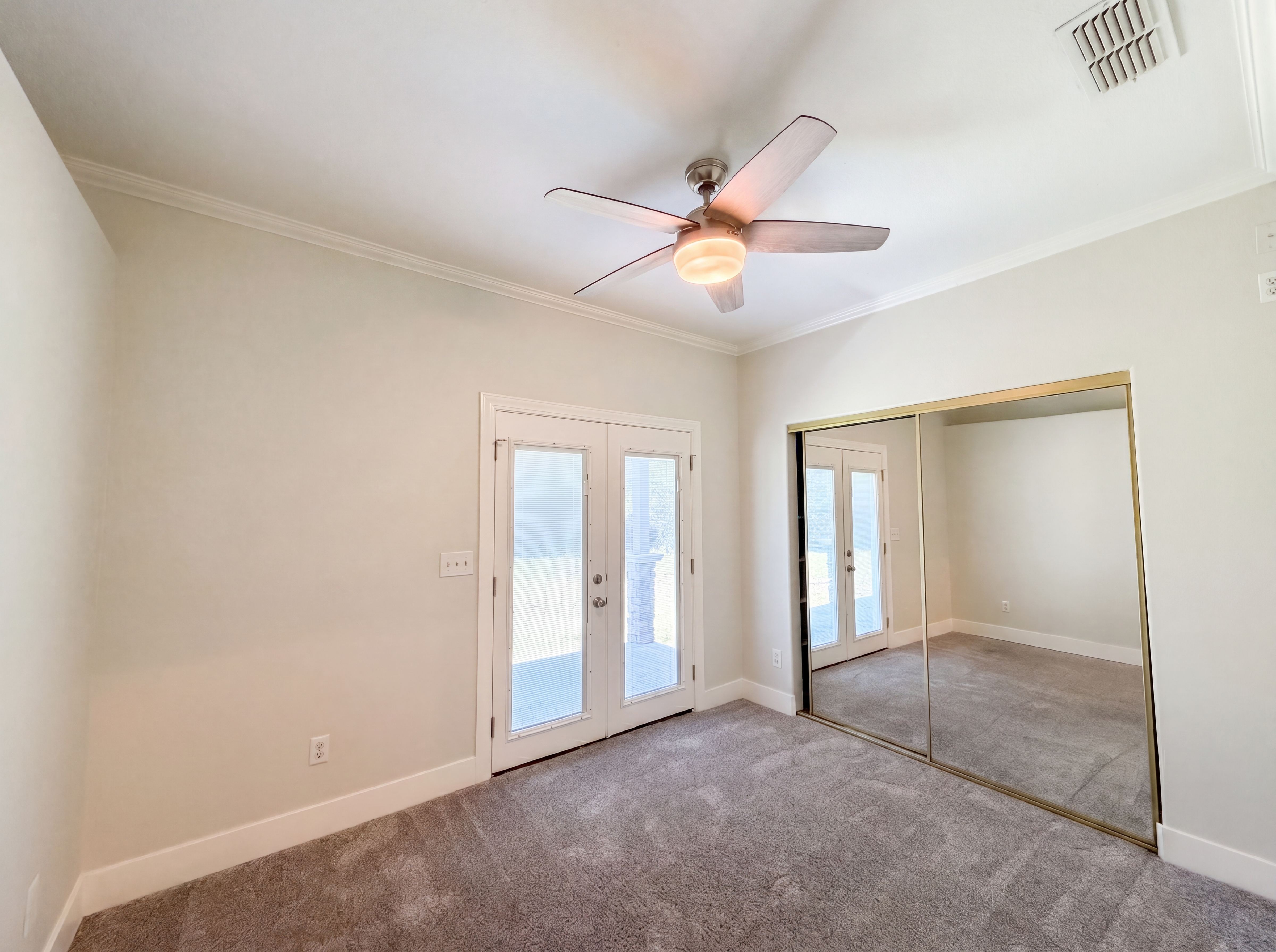 Photo 4 of 48 of 8233 Fair Way, Citrus Heights, CA