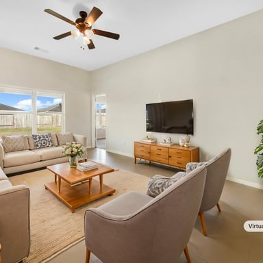 Property photo 2 of 5122 Breezy Parke Ln