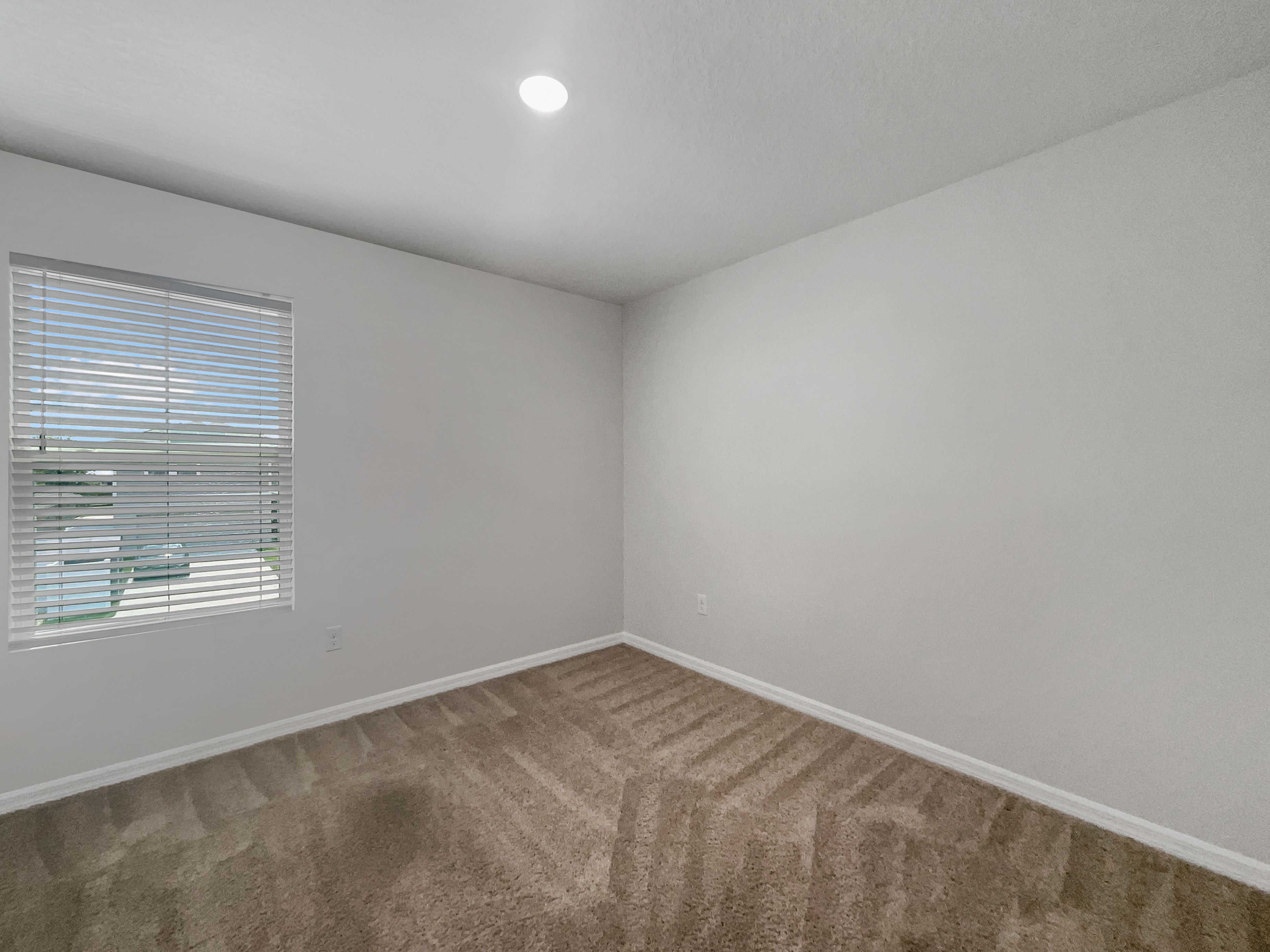 Photo 22 of 32 of 13001 Upward Pl, Riverview, FL