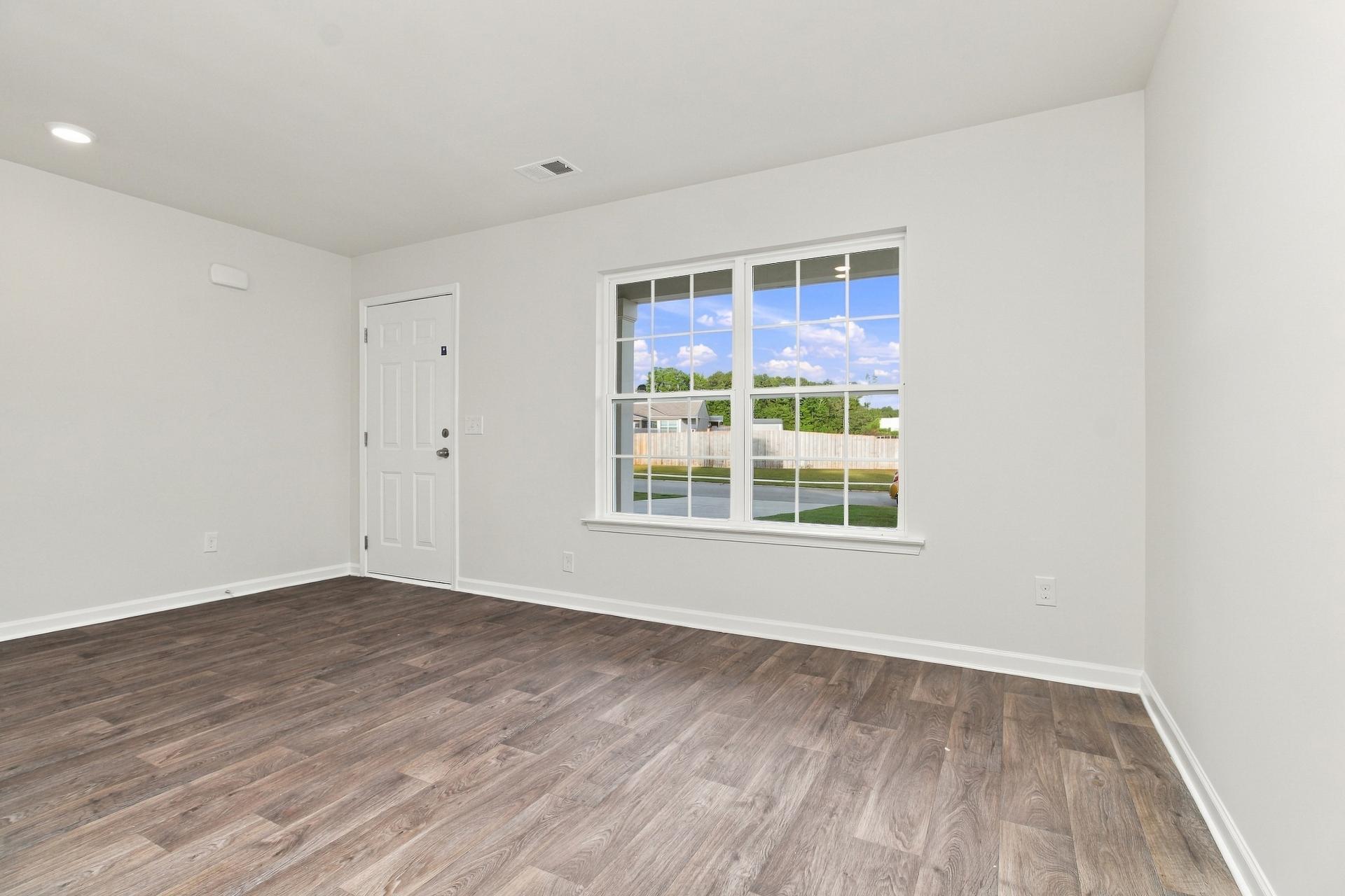 Photo 6 of 23 of 106 Denali Cir, Elgin, SC