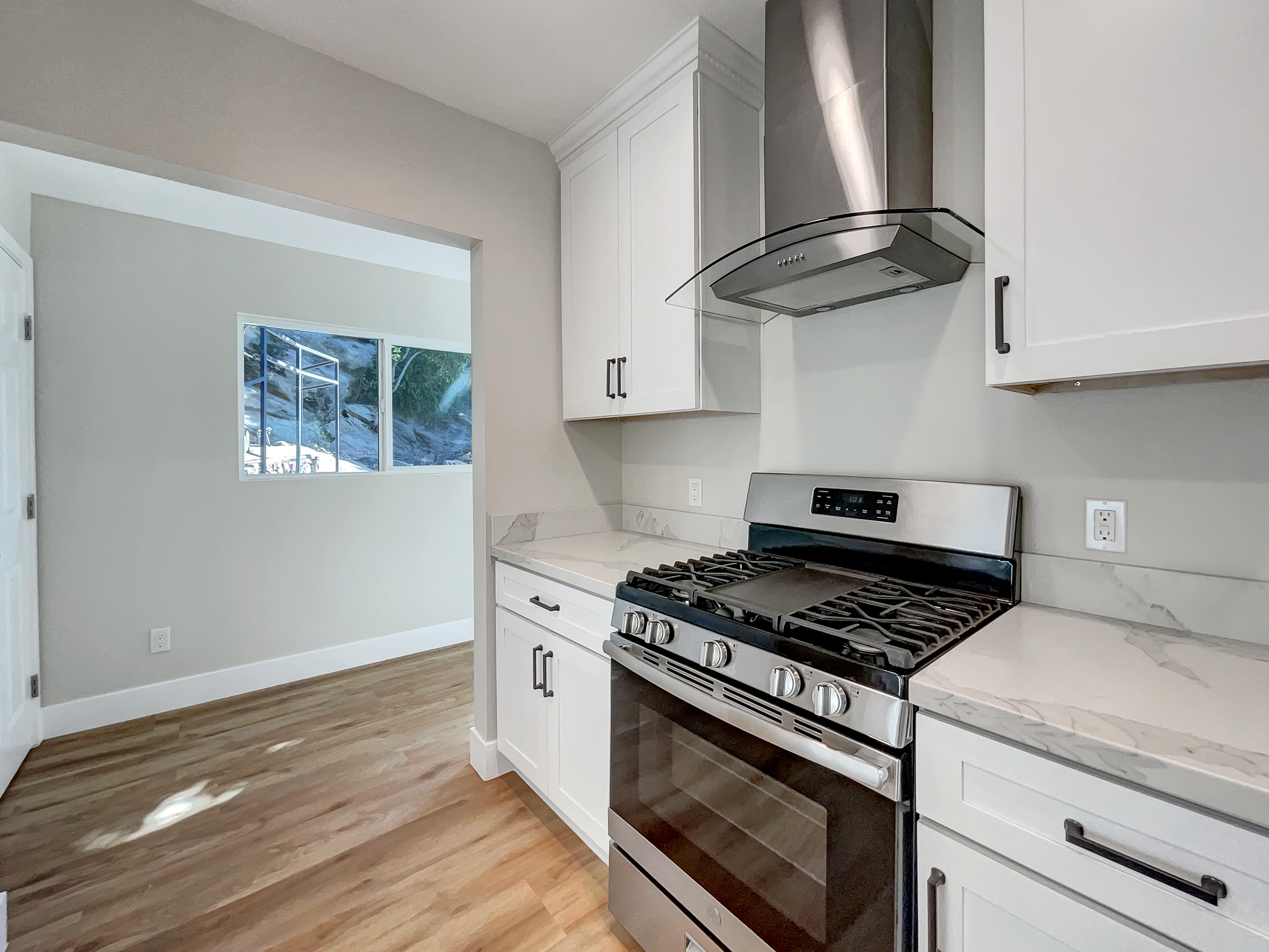 Photo 20 of 25 of 6440 Clear Springs Rd, Simi Valley, CA