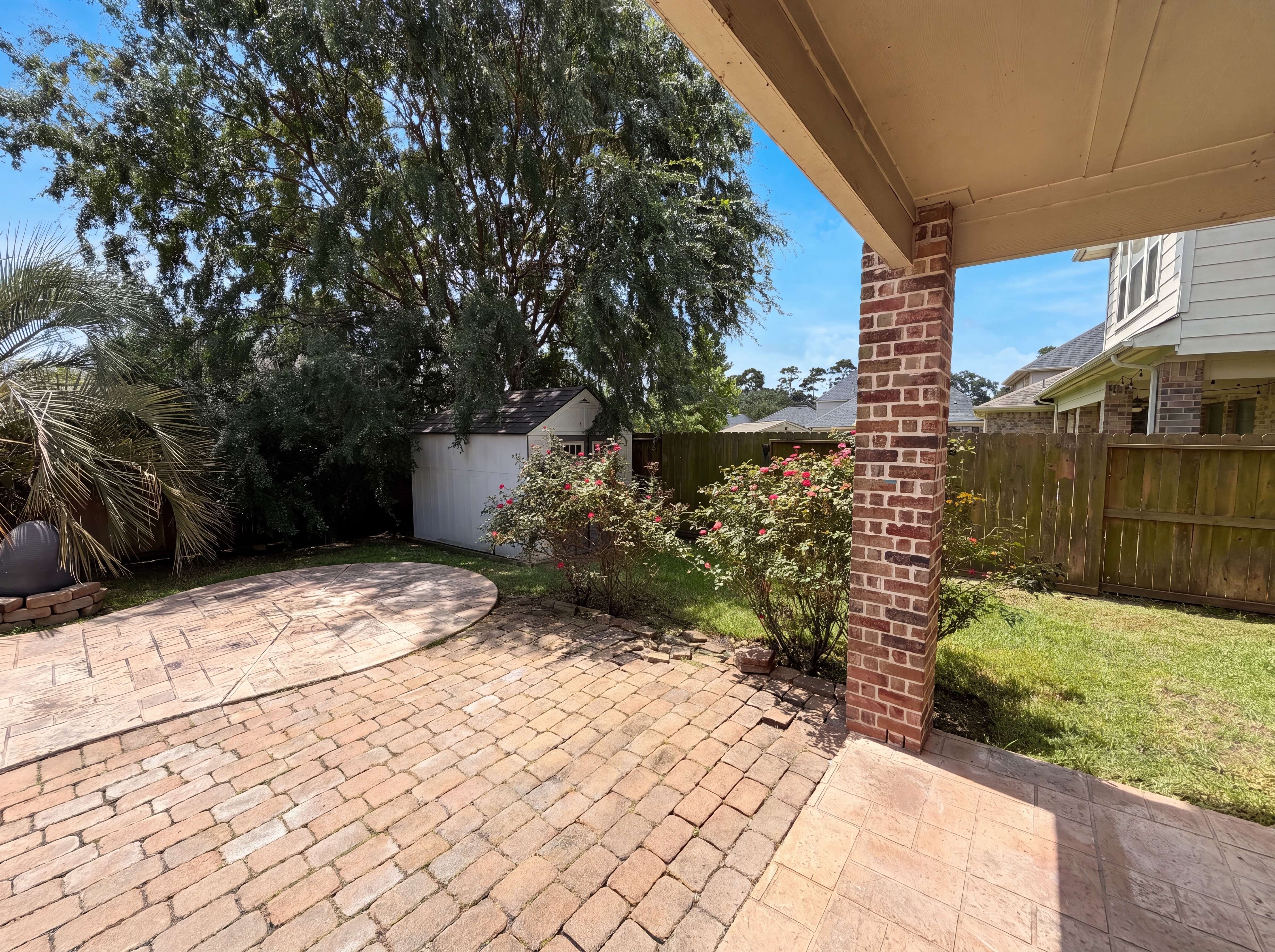 Photo 31 of 36 of 15822 Maple Shores Dr, Houston, TX