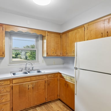 Property photo 3 of 48 S Circle Dr
