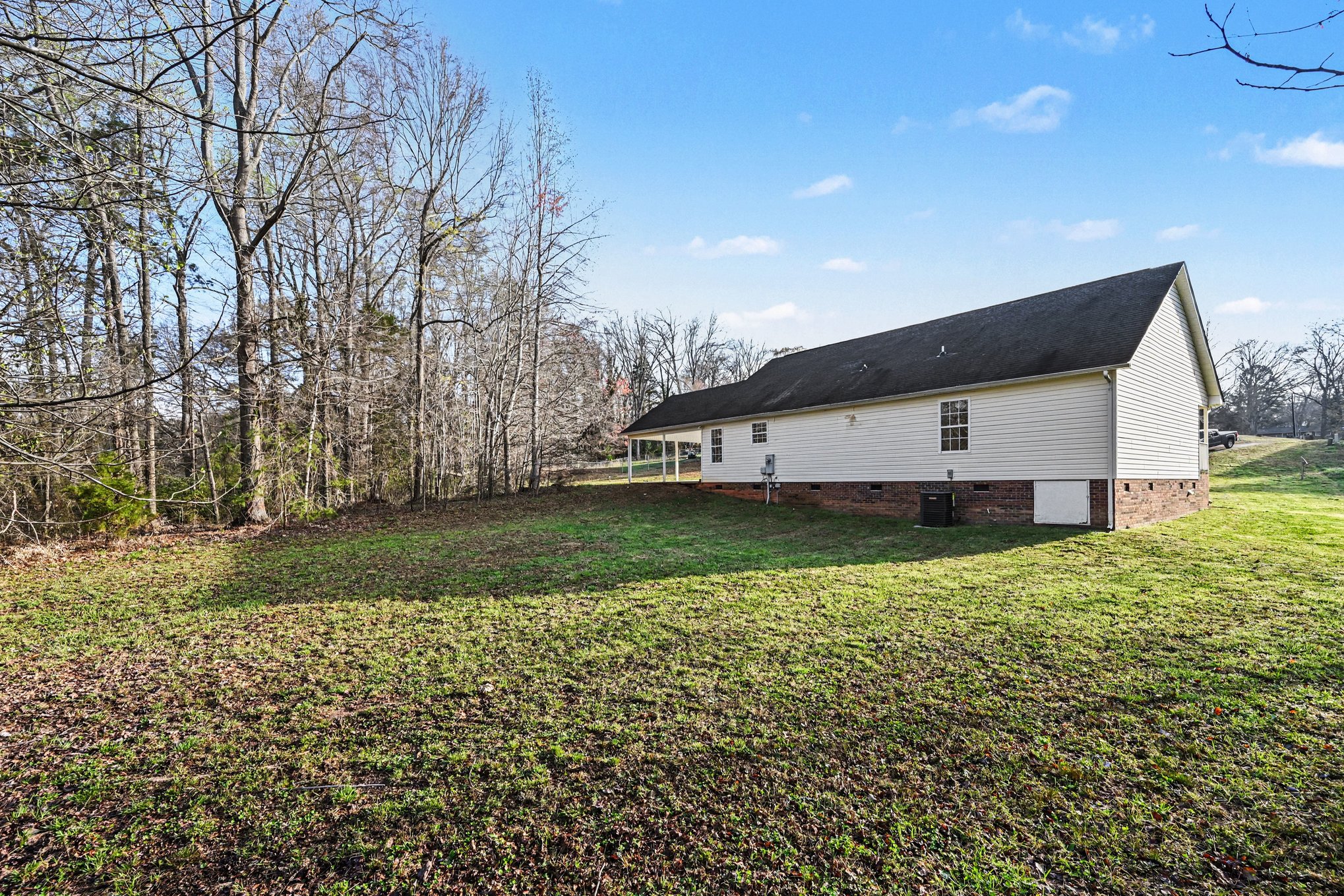 Photo 5 of 21 of 113 Haven Ln, Shelby, NC