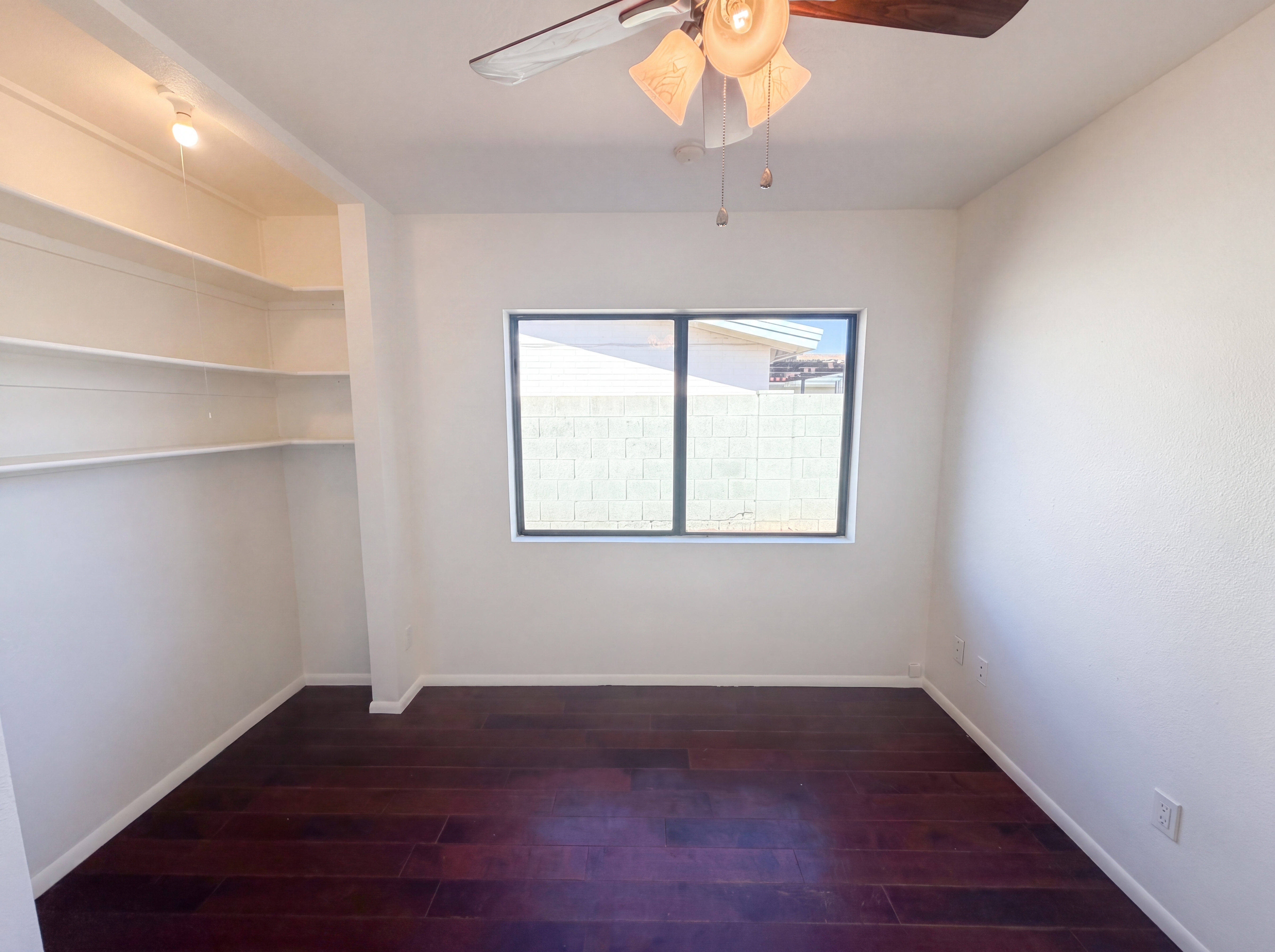 Photo 11 of 25 of 2326 W Paradise Dr, Phoenix, AZ
