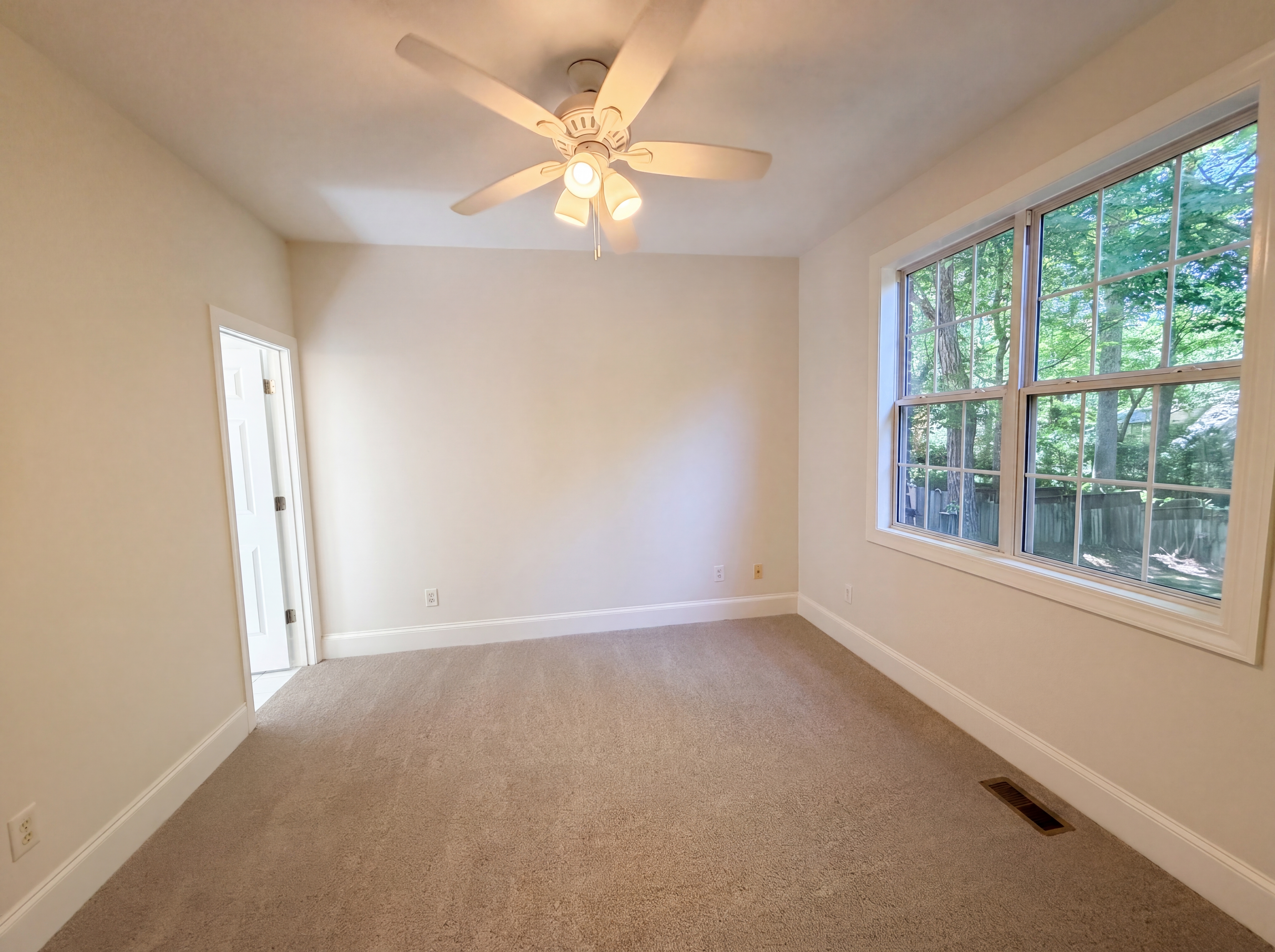 Photo 23 of 48 of 116 Crosscreek Dr, Columbia, SC