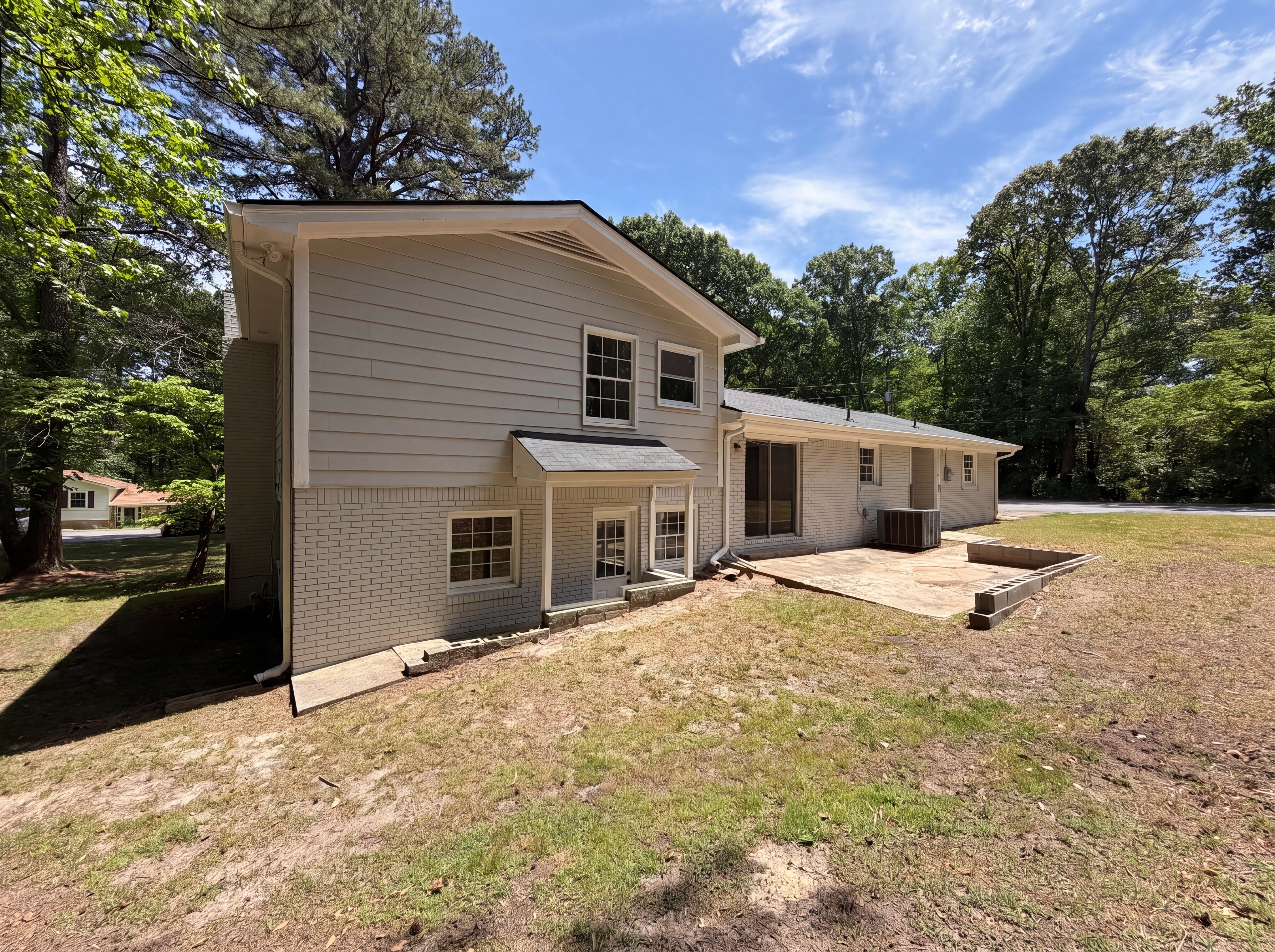 Photo 19 of 22 of 2650 Oxbow Way SW, Marietta, GA