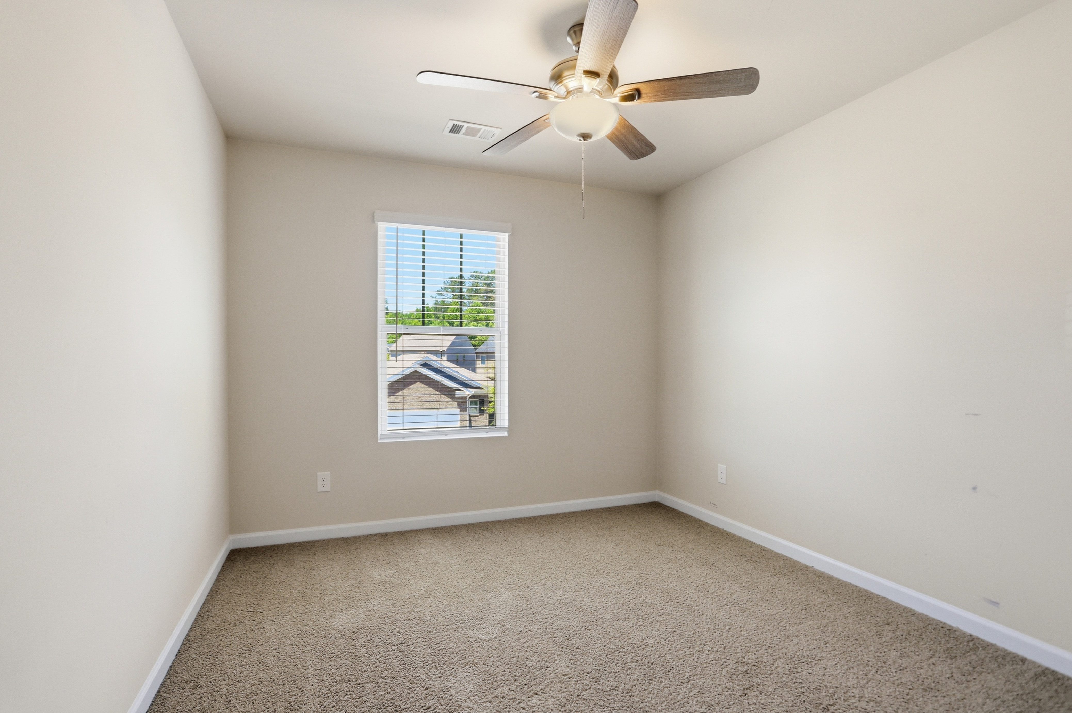 Photo 17 of 37 of 53 Brookside Way, Dawsonville, GA