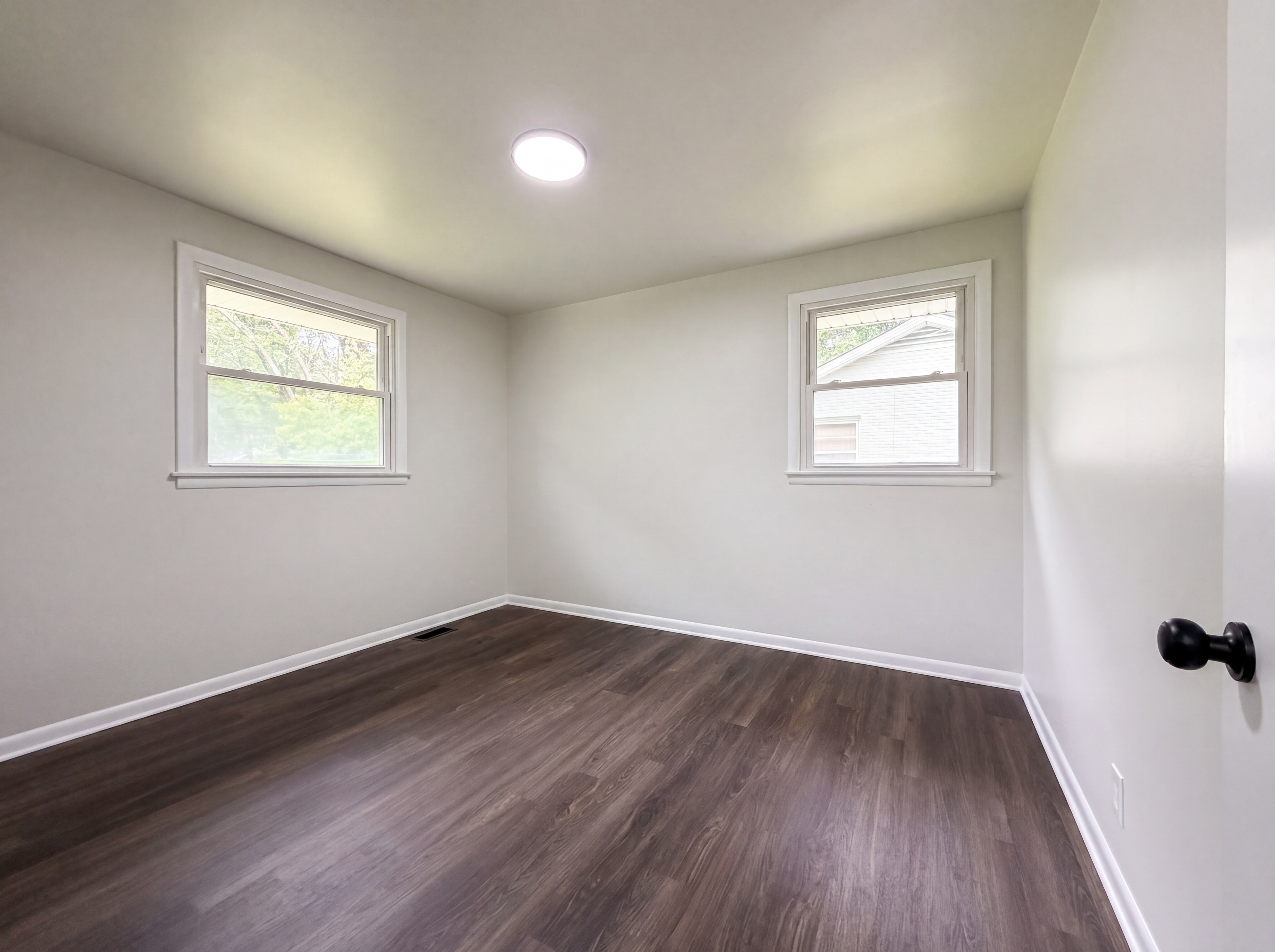 Photo 11 of 18 of 724 Woodmere Dr, Nashville, TN