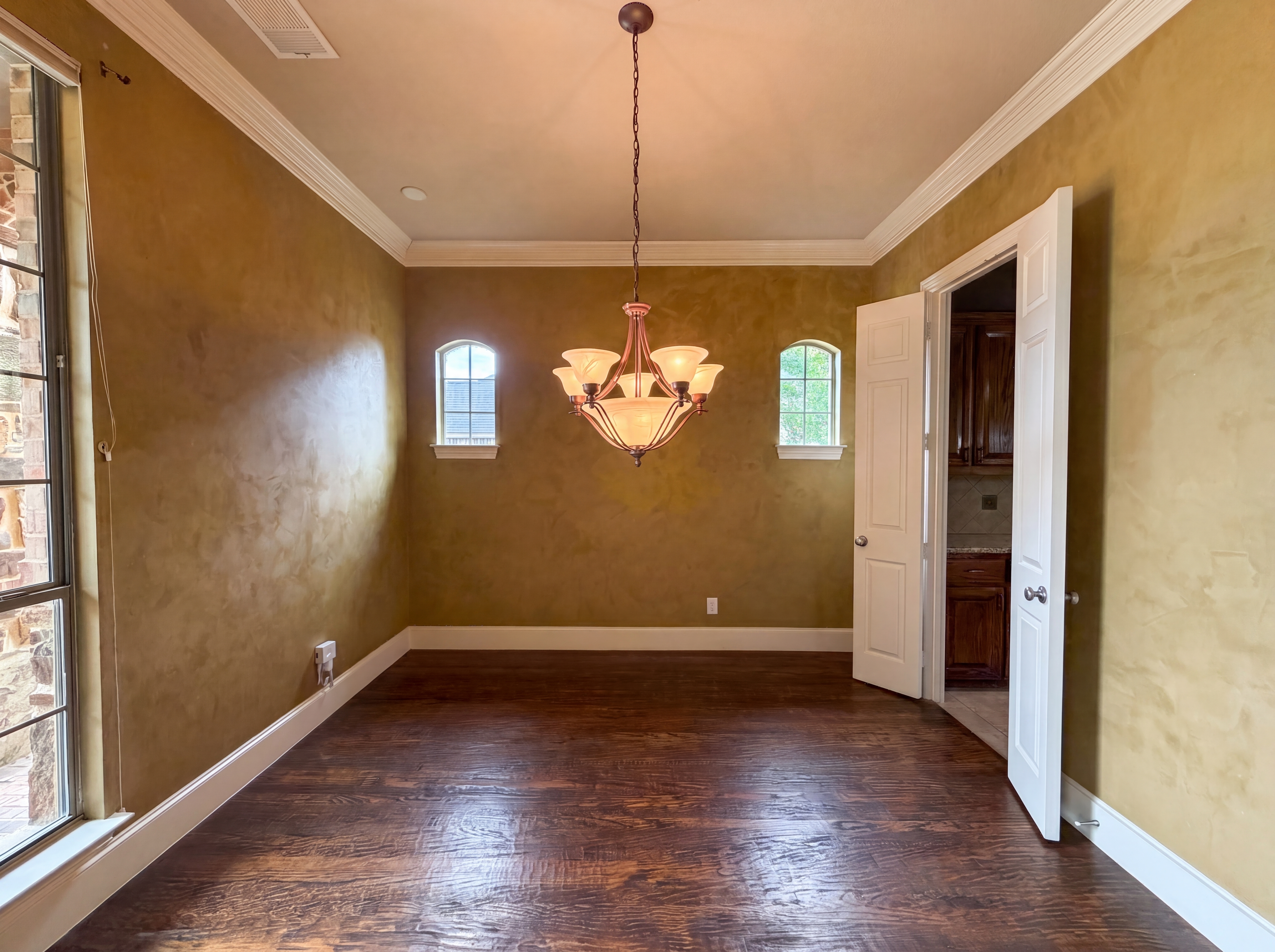 Photo 6 of 30 of 928 Homestead Dr, Keller, TX