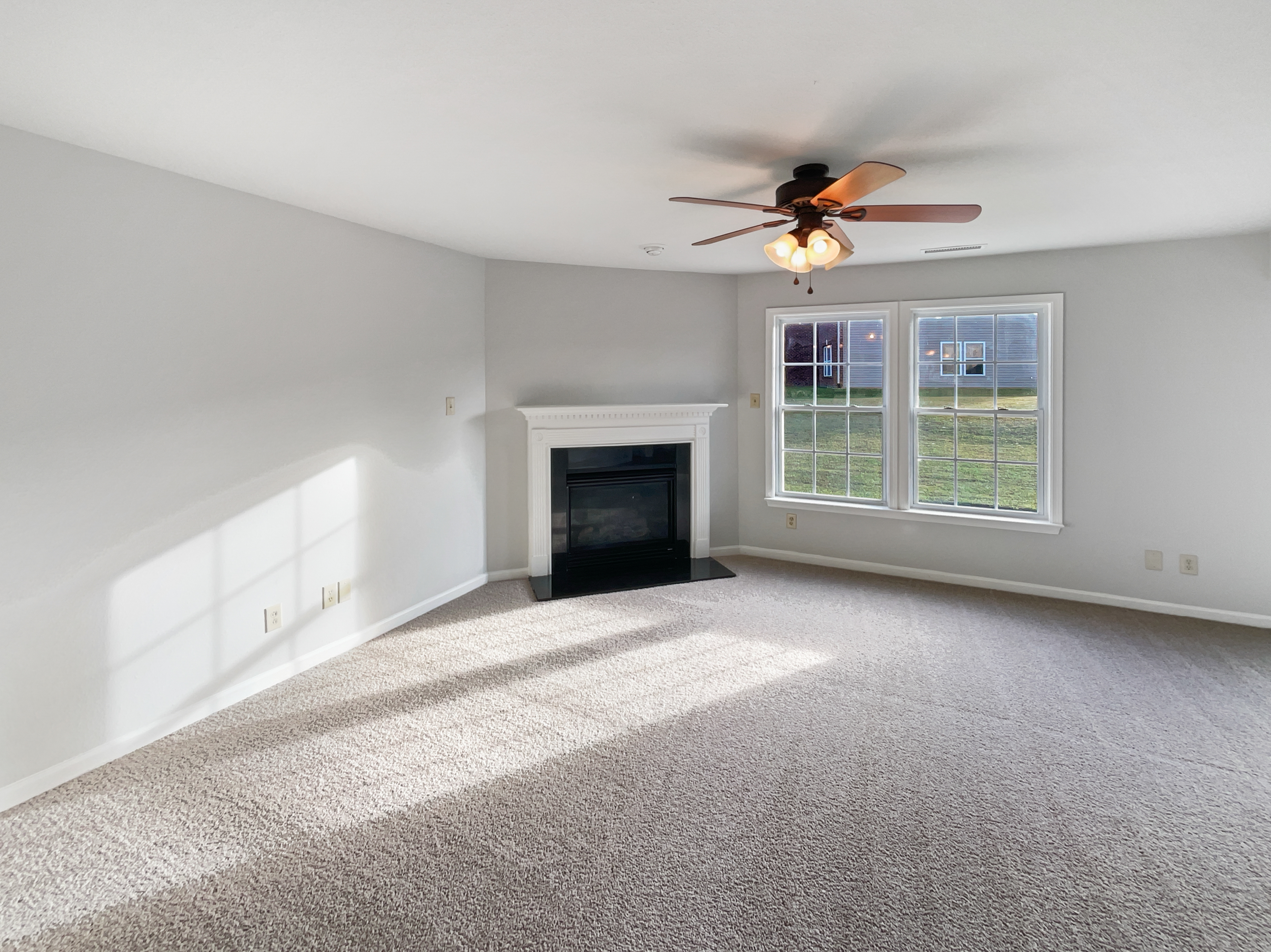 Photo 11 of 23 of 152 Farm Springs Dr, Mount Holly, NC