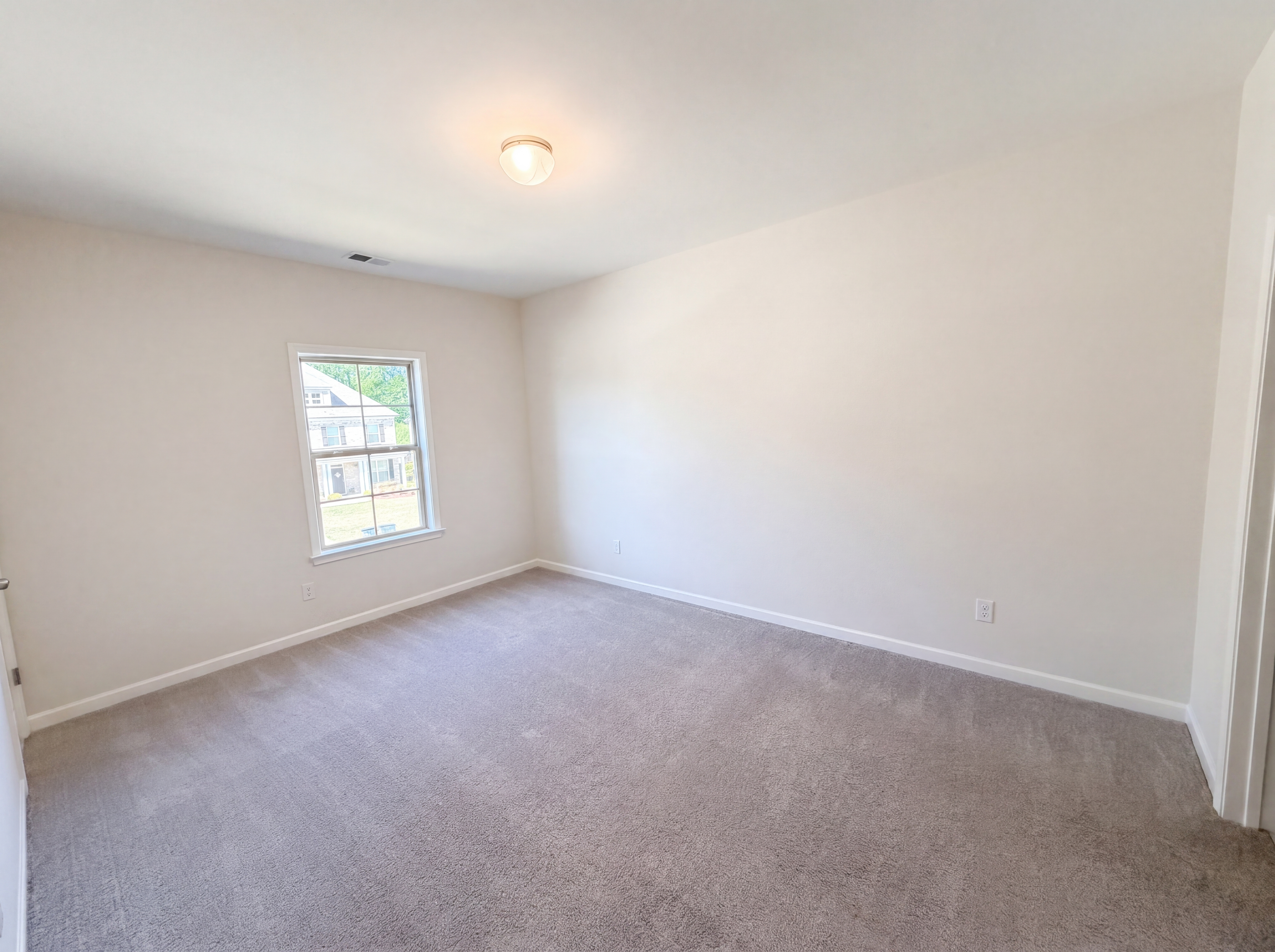 Photo 18 of 61 of 4877 Cooper Farm Dr, Buford, GA