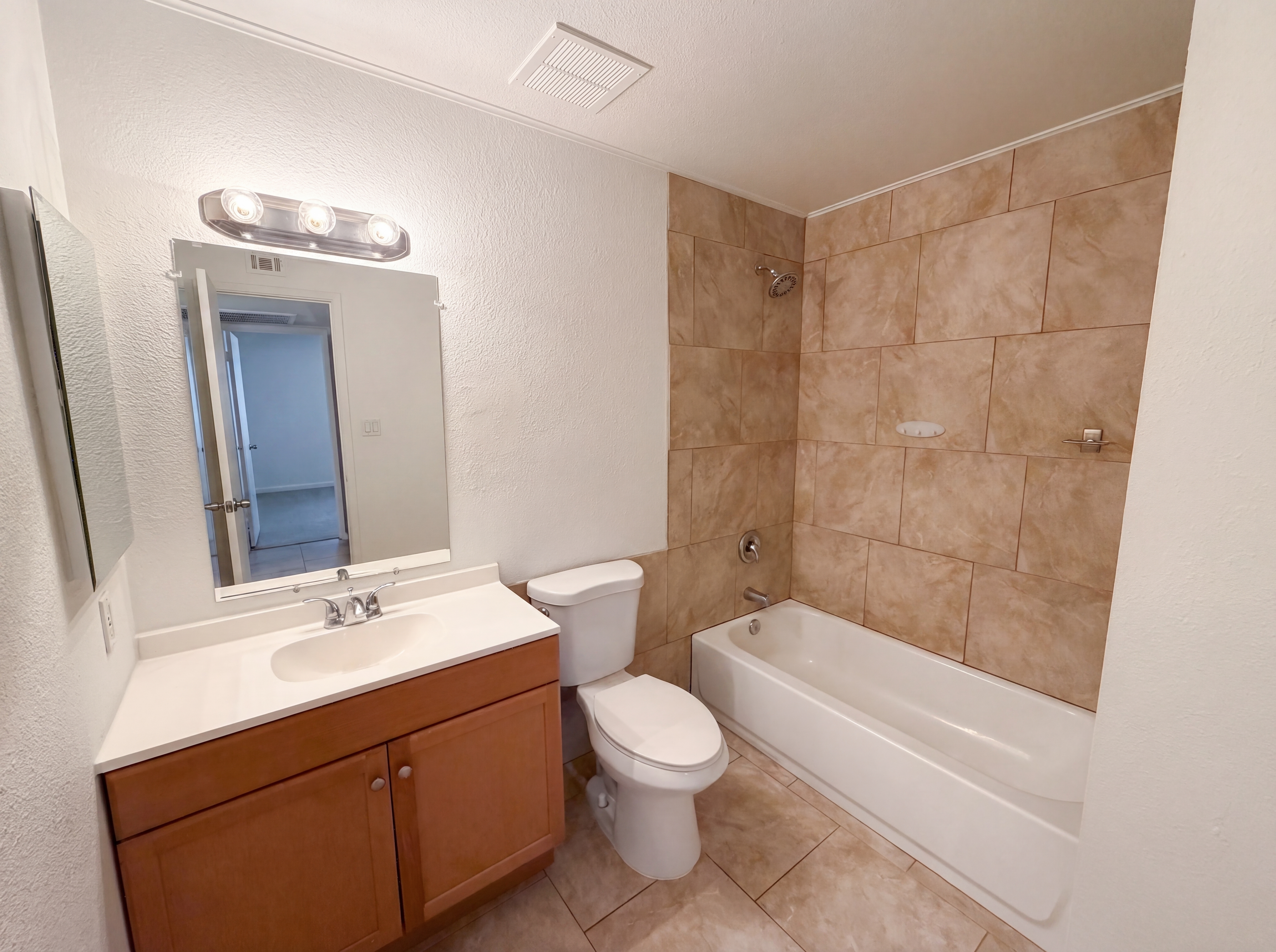 Photo 6 of 32 of 8107 W Meadowbrook Ave, Phoenix, AZ
