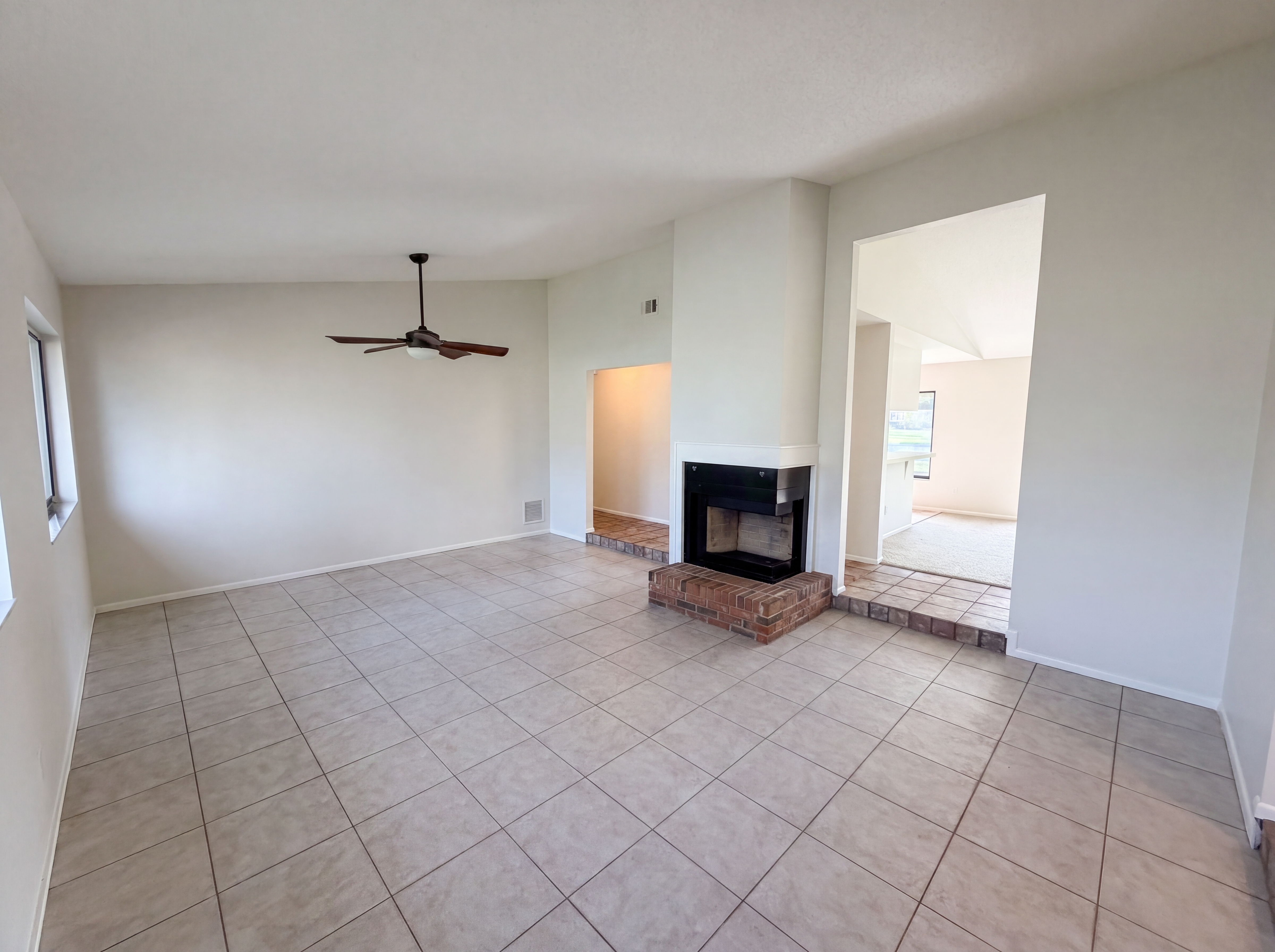 Photo 3 of 31 of 2631 Alabaster Ave, Orlando, FL