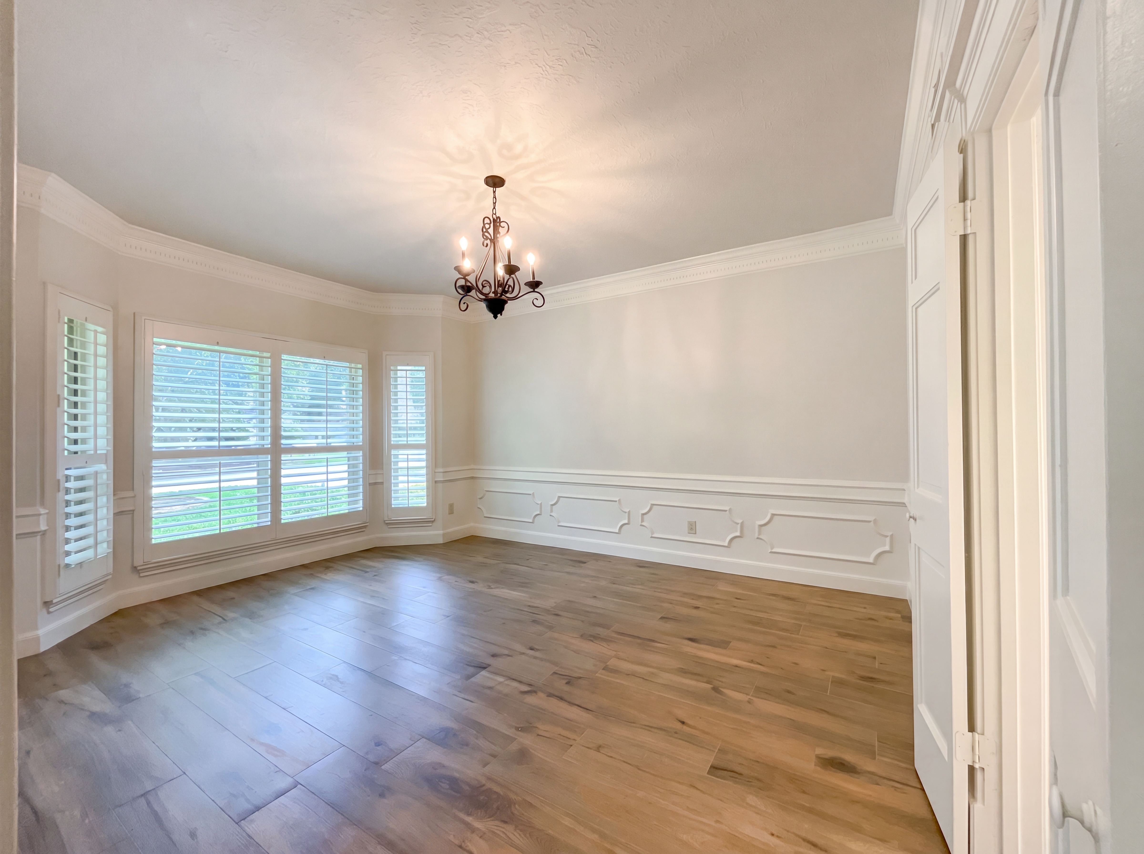 Photo 7 of 26 of 2503 Pleasant Creek Dr, Kingwood, TX
