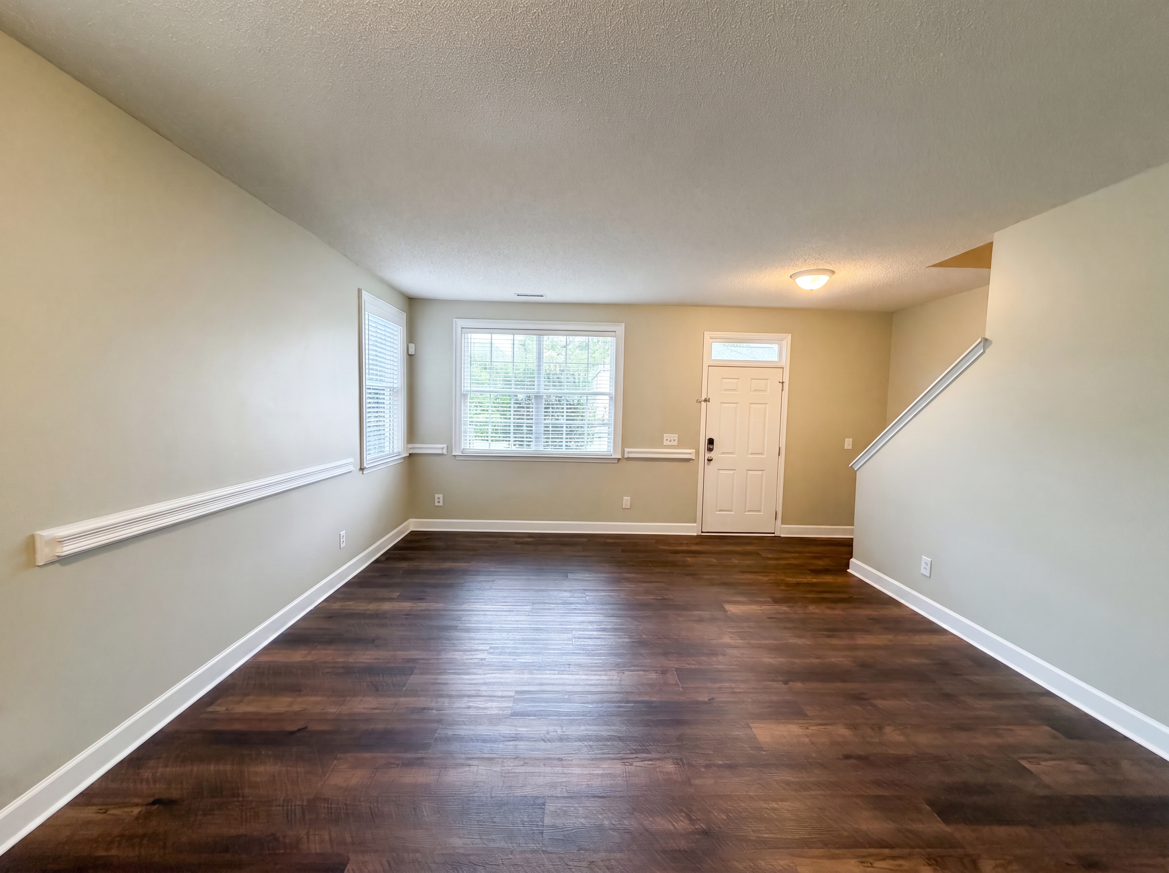 Photo 7 of 19 of 1812 Devonridge Dr, Fuquay Varina, NC