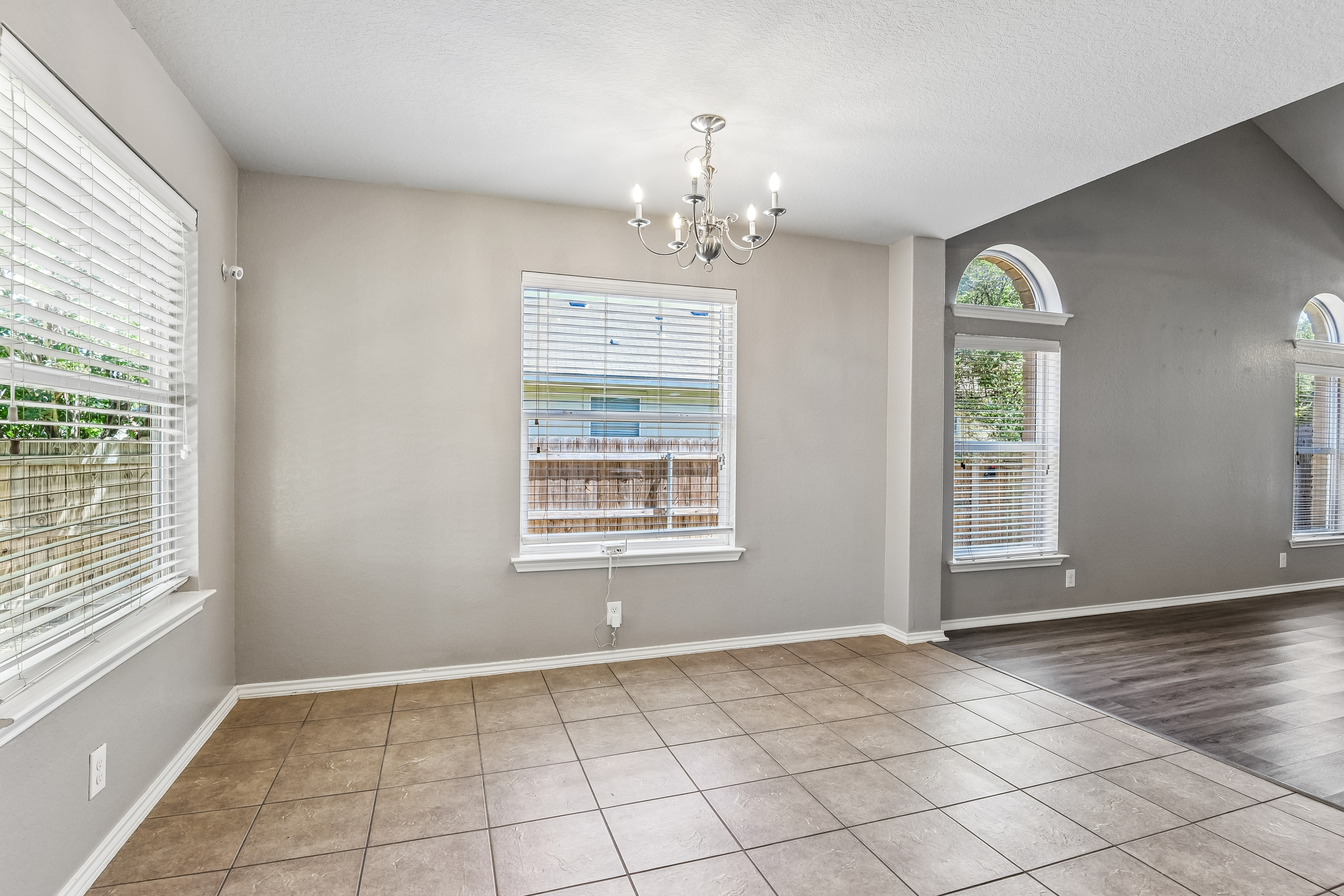 Photo 14 of 49 of 2535 Fayette Dr, New Braunfels, TX