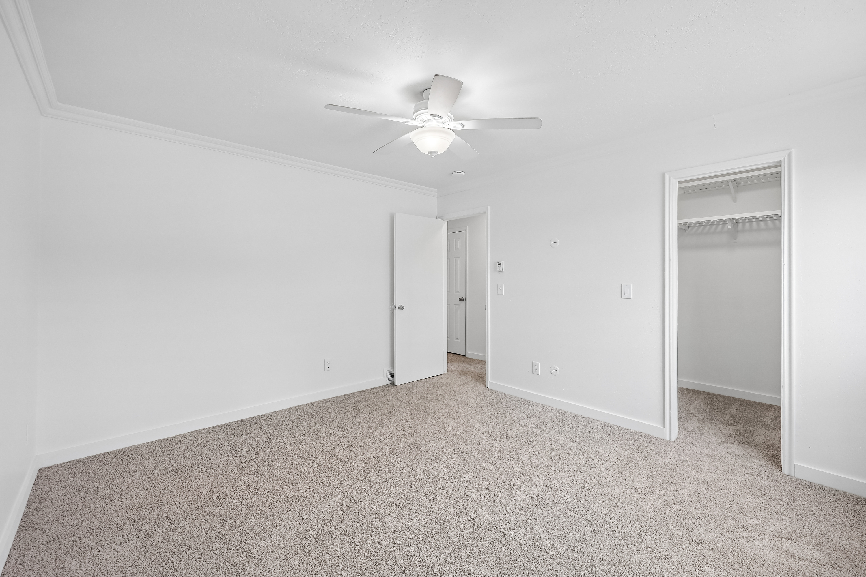 Photo 8 of 29 of 6493 S 5135 W, West Jordan, UT