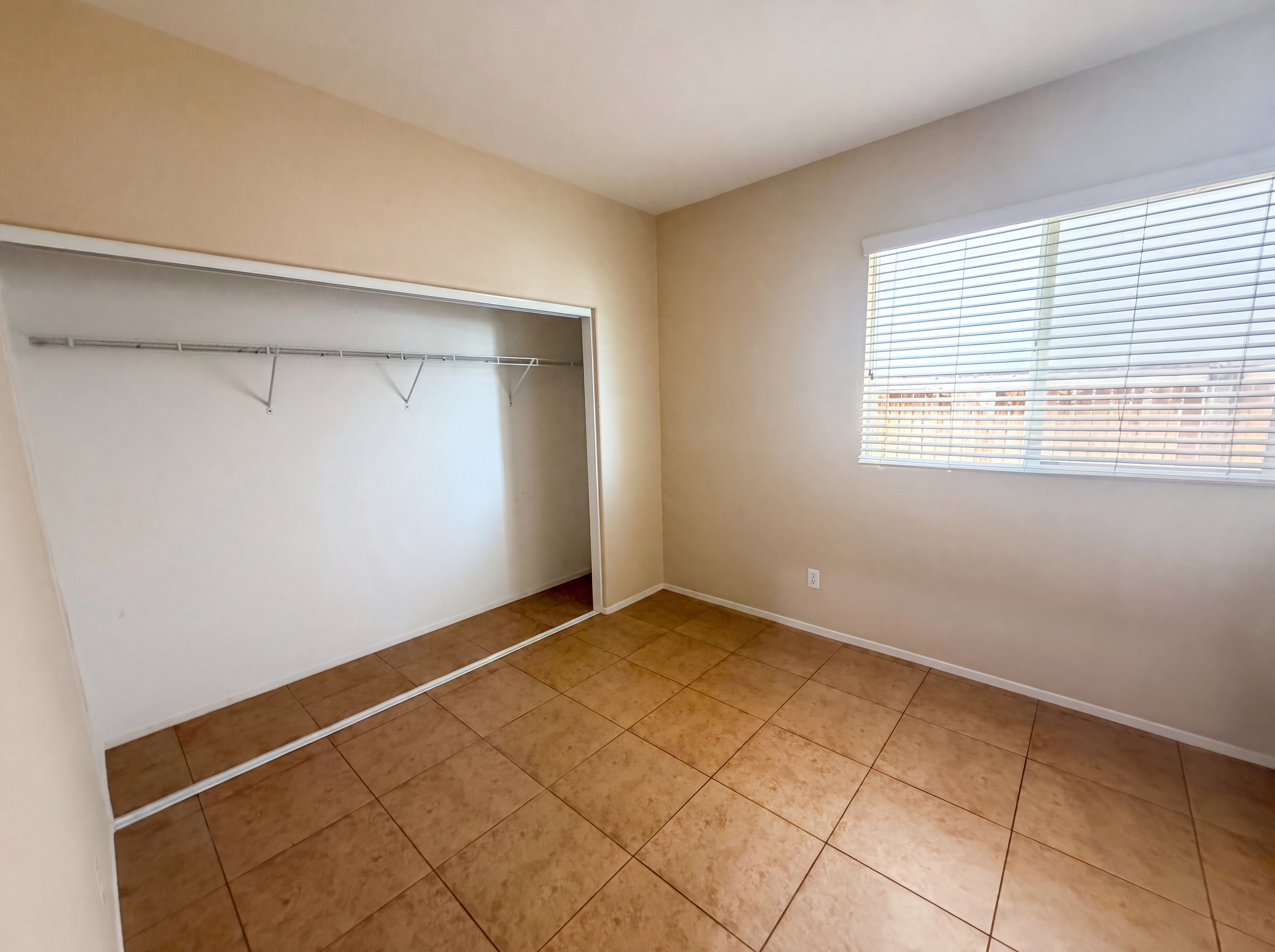 Photo 17 of 33 of 12783 Brandon St, Victorville, CA