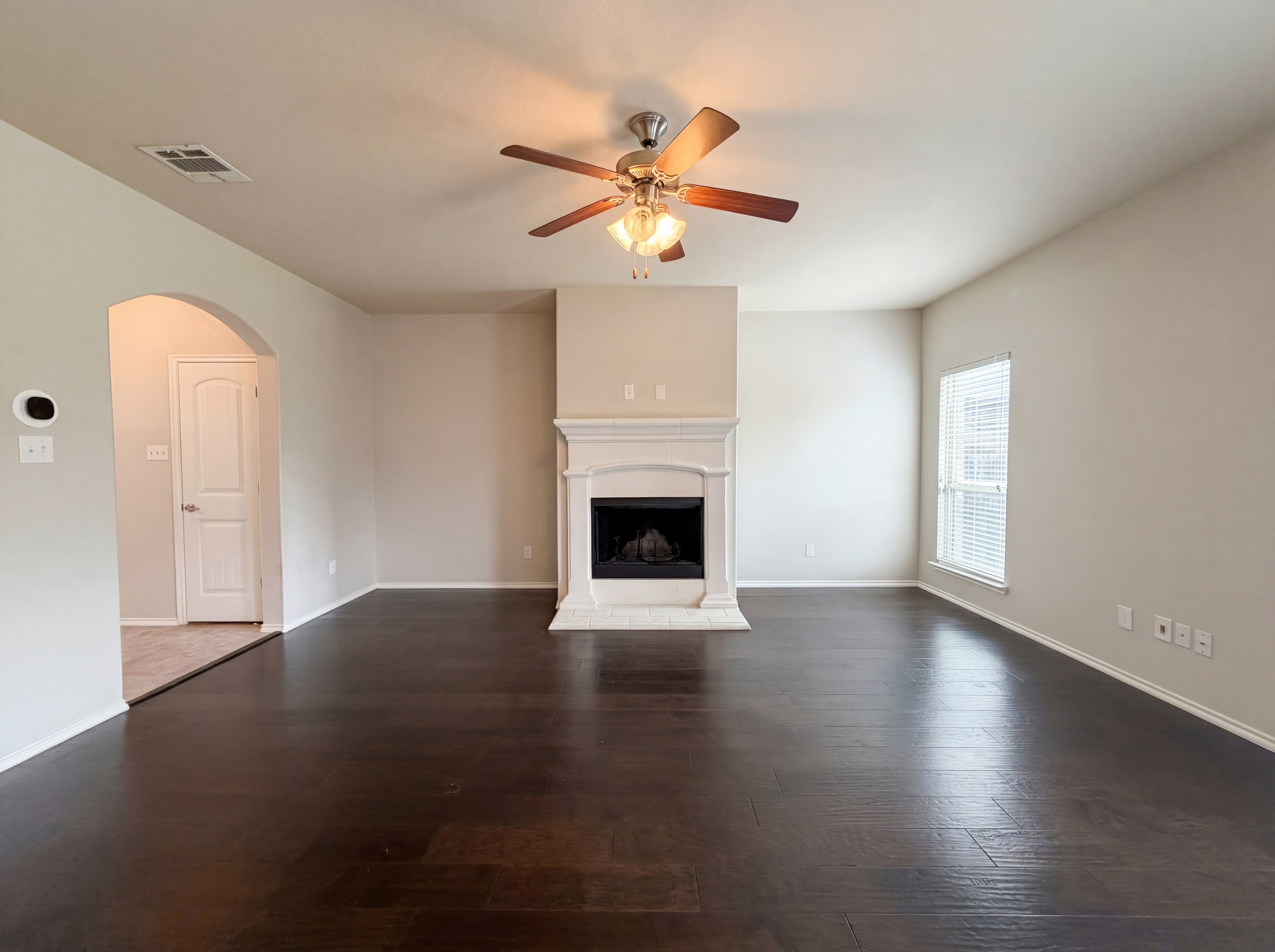 Photo 3 of 26 of 9829 Cottontail Ln, McKinney, TX
