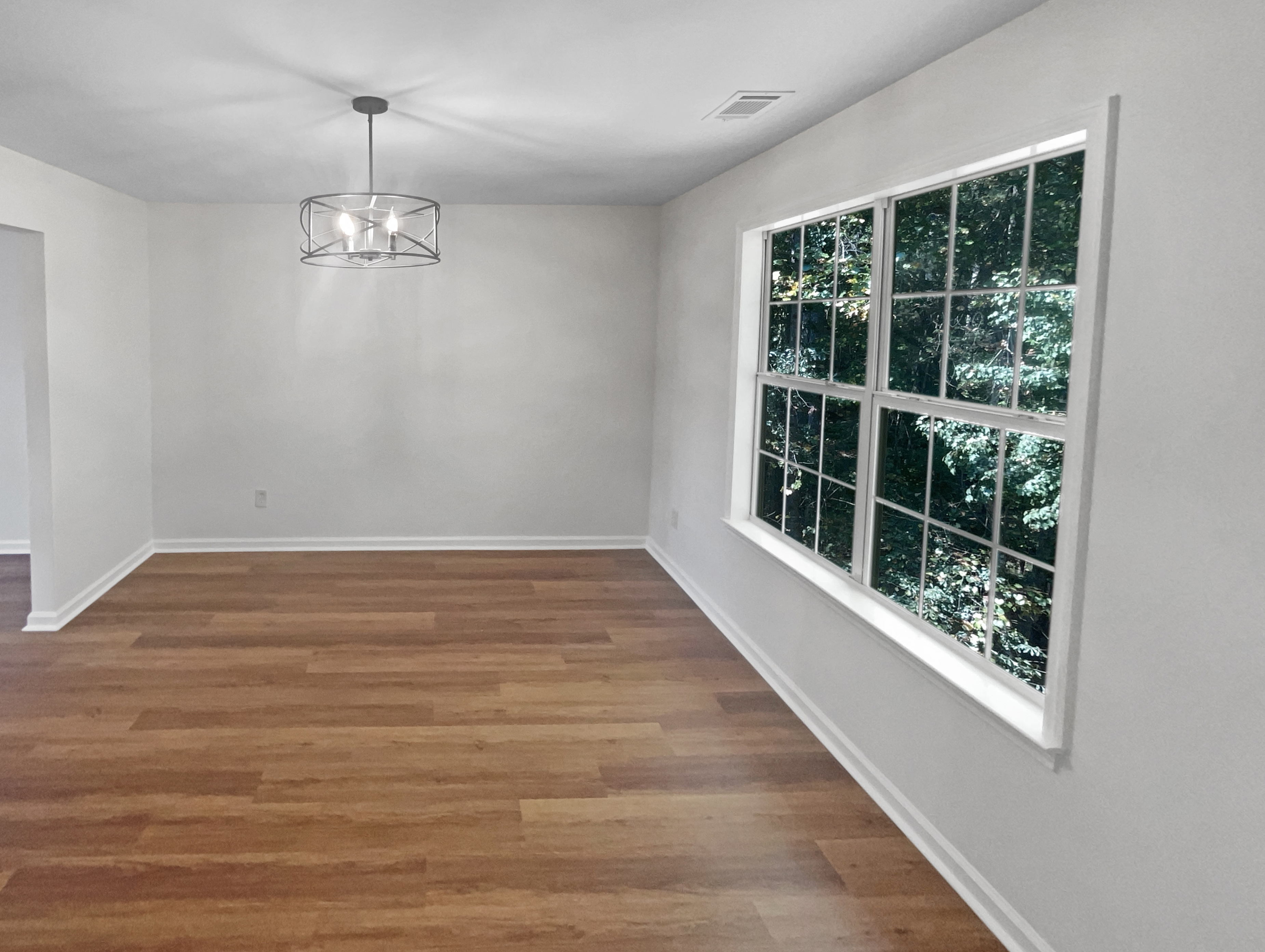 Photo 12 of 26 of 4469 White Hill Pl, Douglasville, GA
