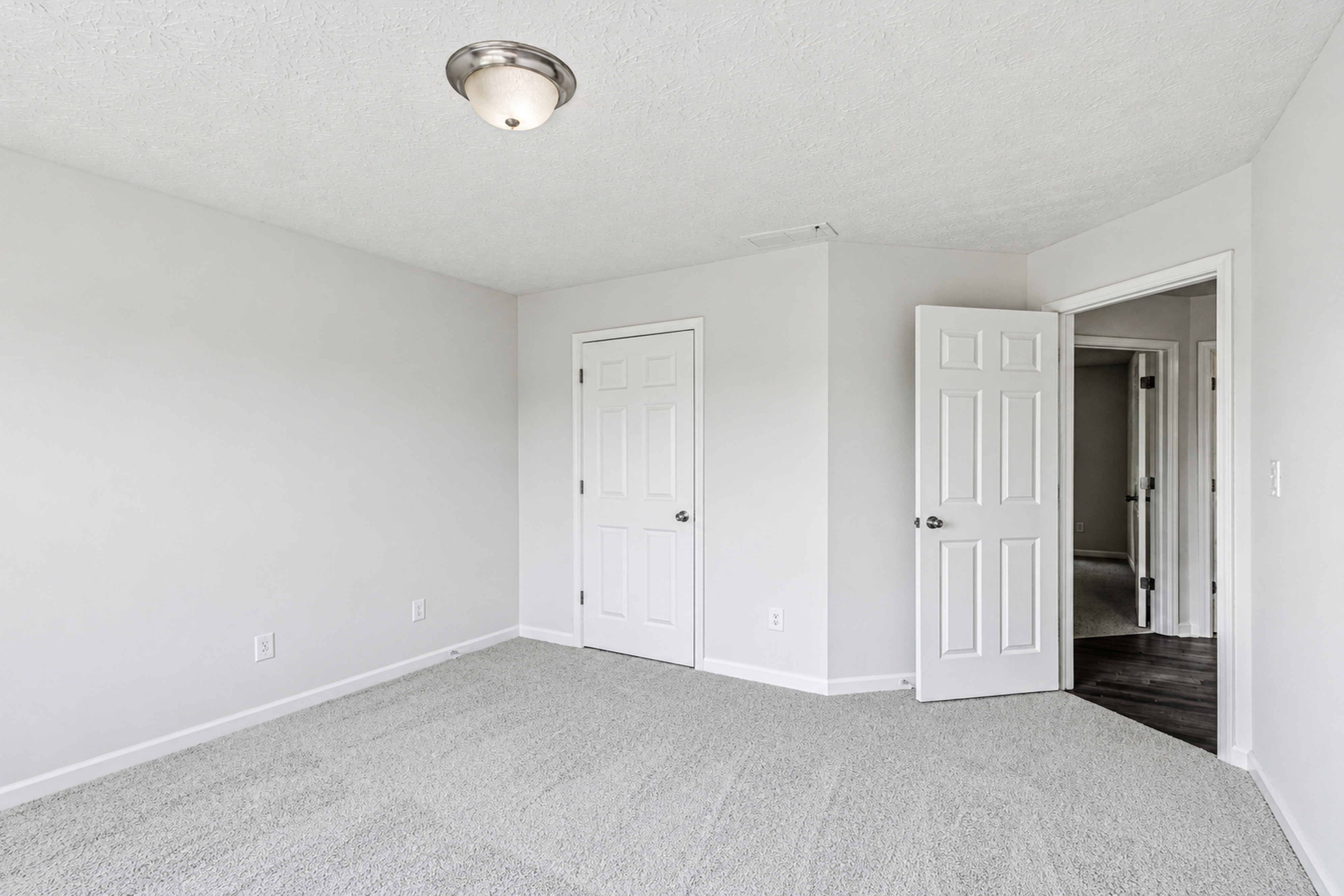 Photo 19 of 41 of 225 Avonlea Dr, Covington, GA