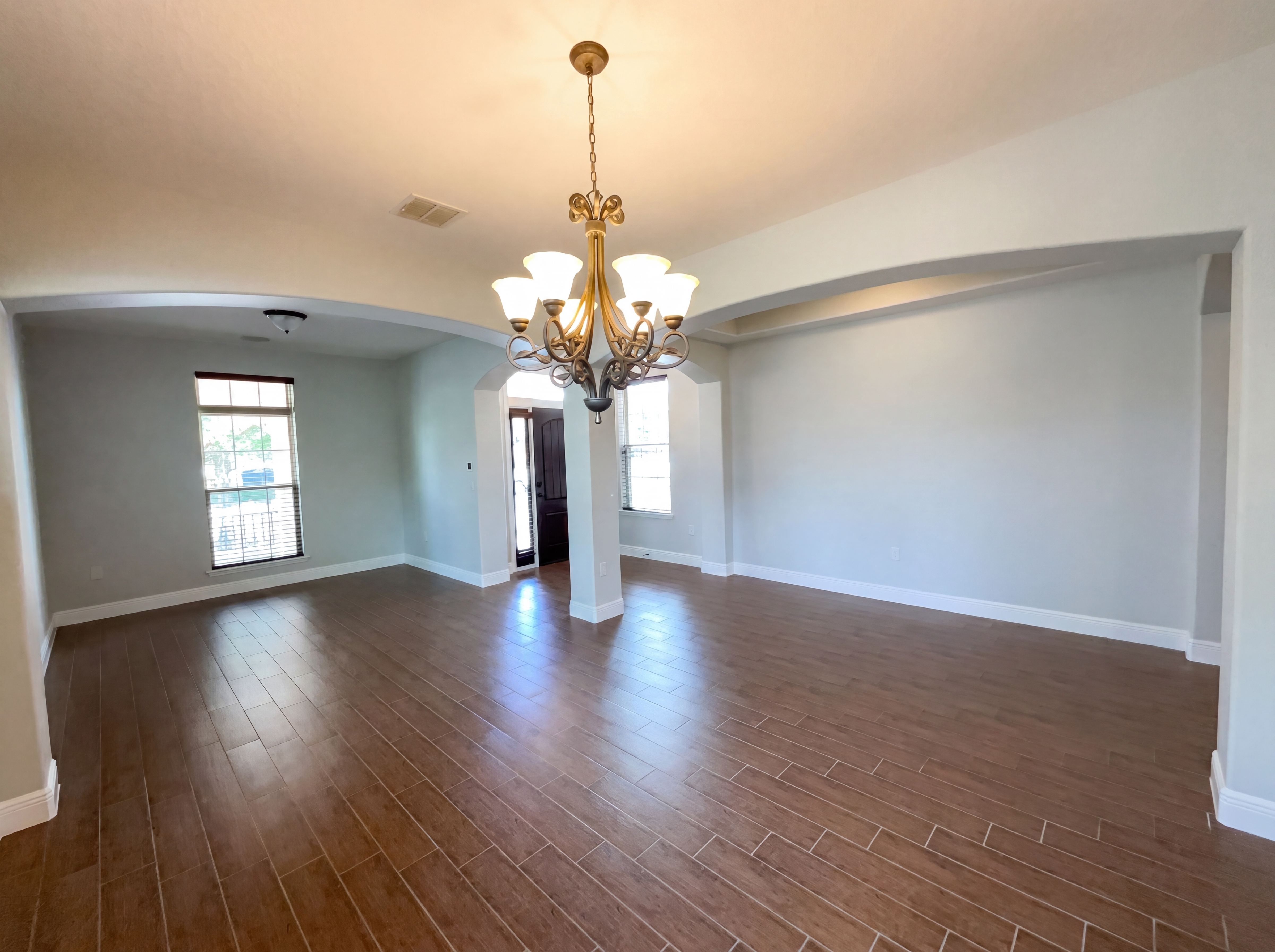 Photo 8 of 52 of 8715 Quiet Meadows Trl, Windermere, FL