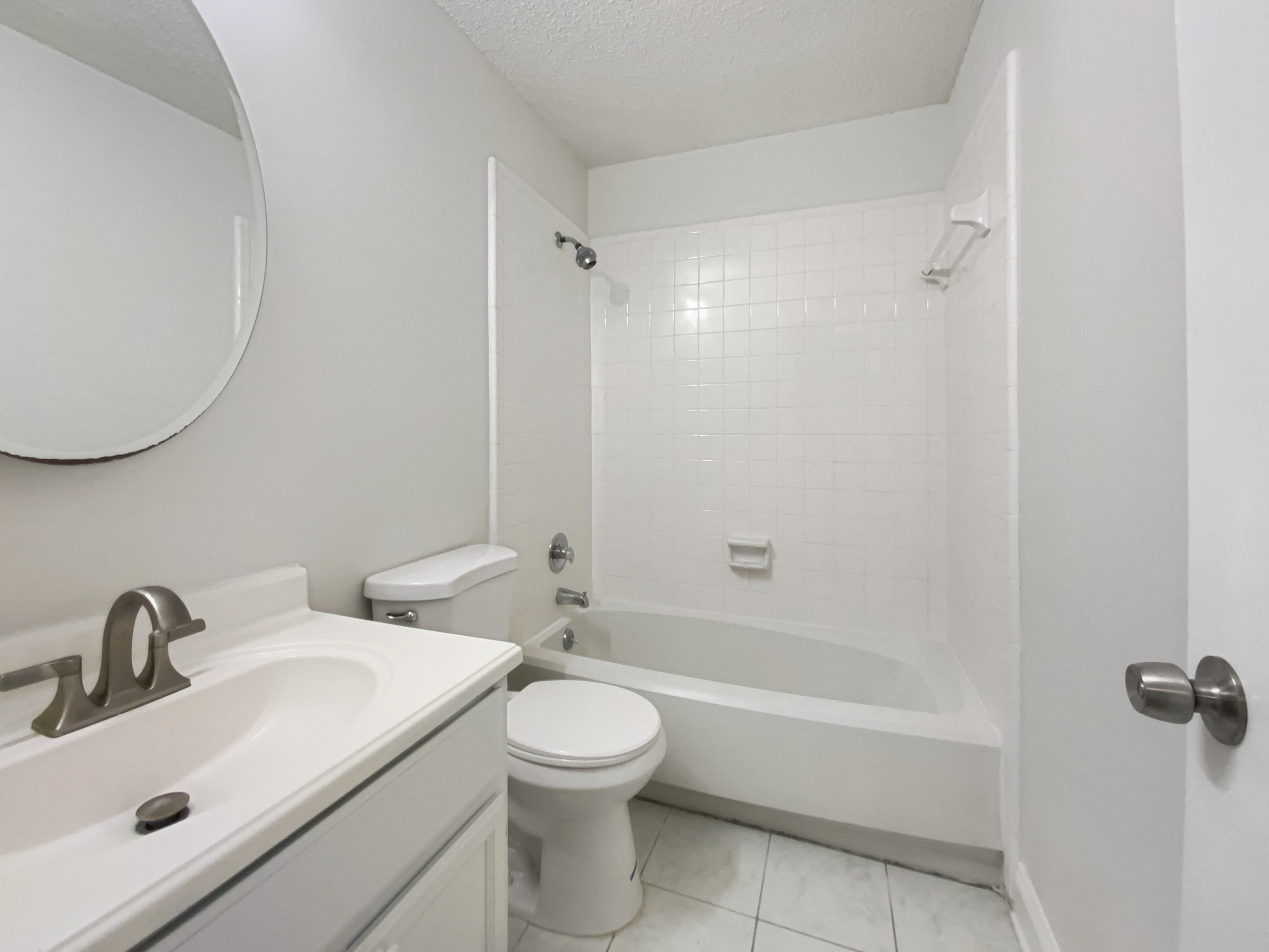 Photo 7 of 21 of 3444 Excalibur Way E, Jacksonville, FL