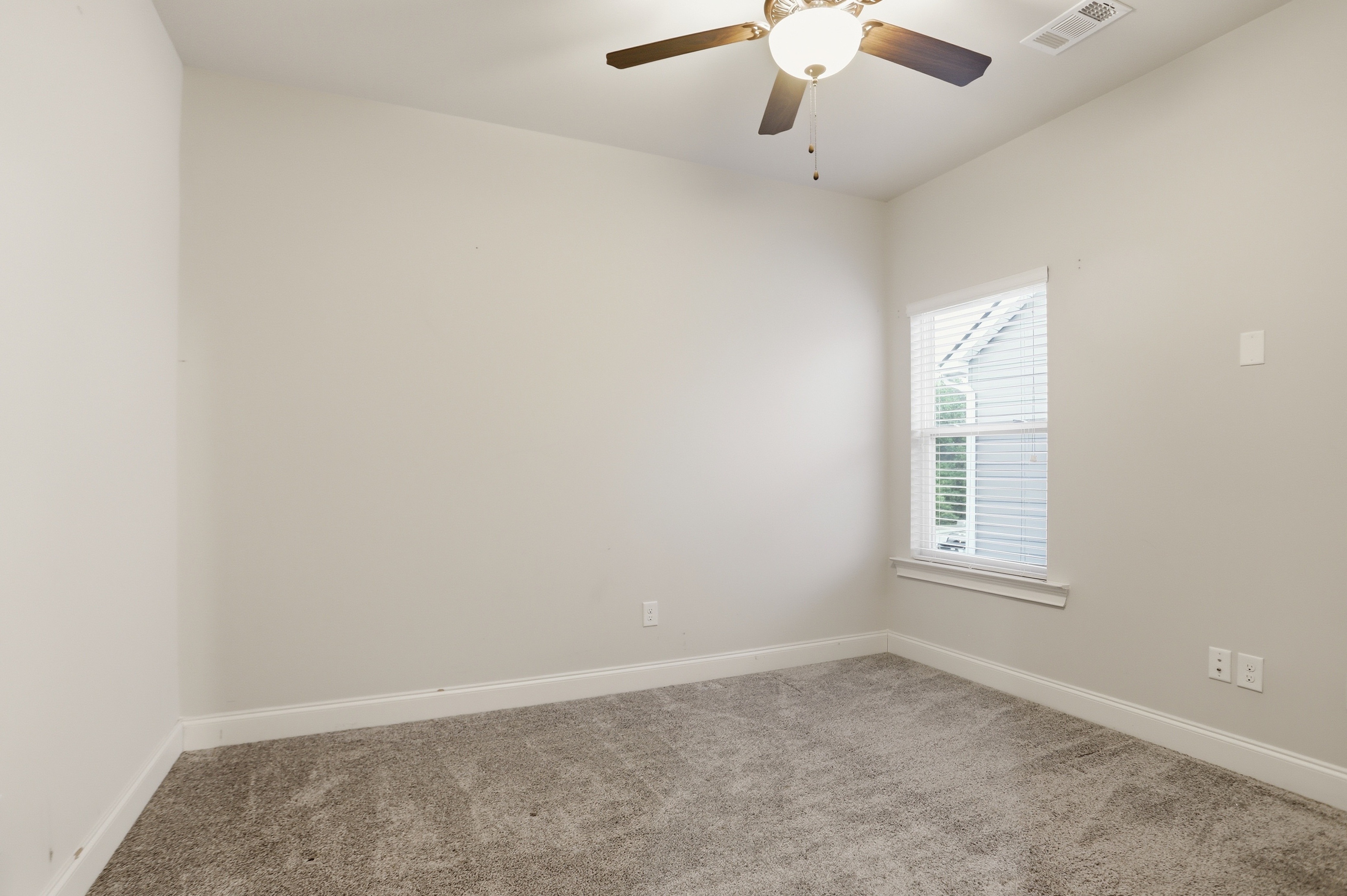 Photo 18 of 38 of 4681 Sweetwater Ave, Powder Springs, GA