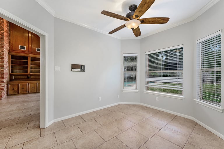 Photo 15 of 17 - 16711 Wimbledon Forest Dr, Spring, TX 77379