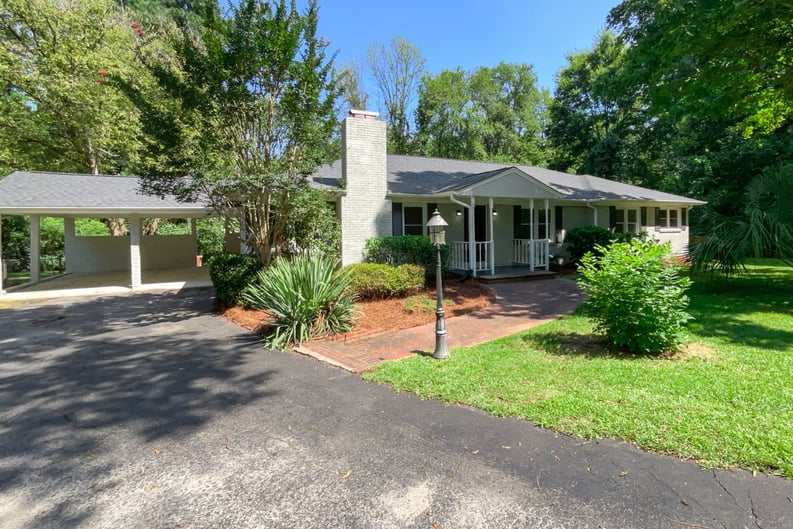 Property photo 1 of 711 Forest Rd