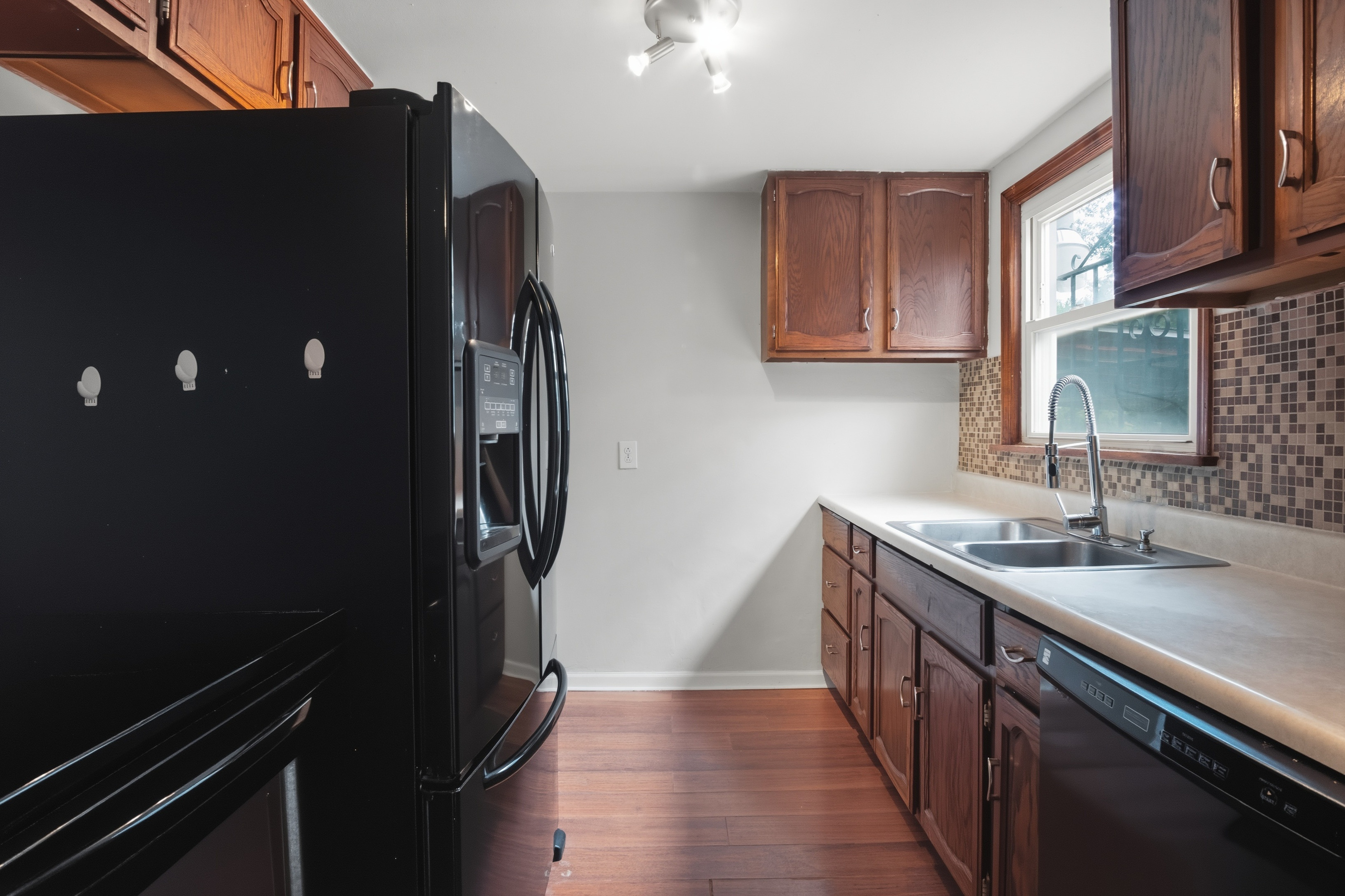 Photo 11 of 31 of 7217 Brooklyn Ave, Kansas City, MO