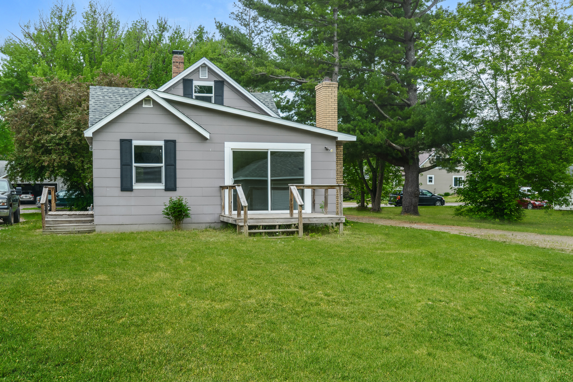 Photo 5 of 24 of 212 Wood St S, Mora, MN