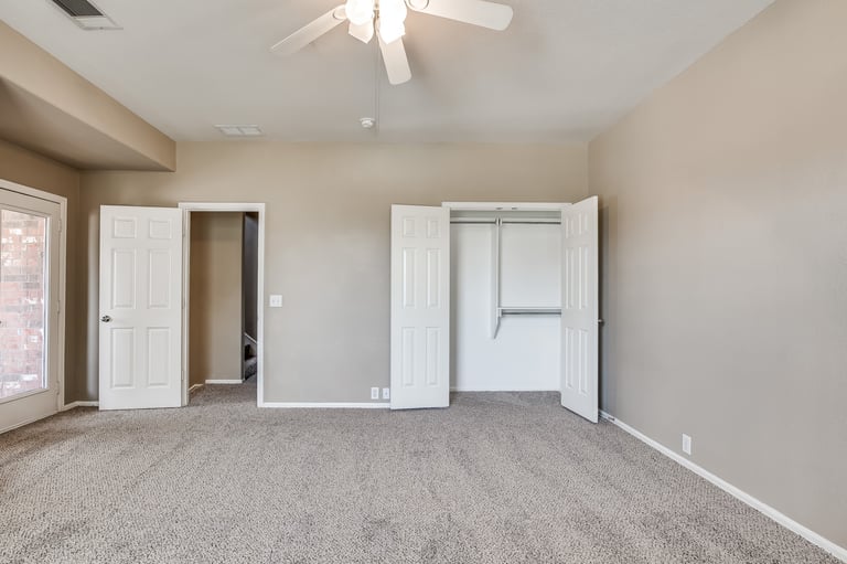 Photo 24 of 29 - 184 Leonard St, Lewisville, TX 75057