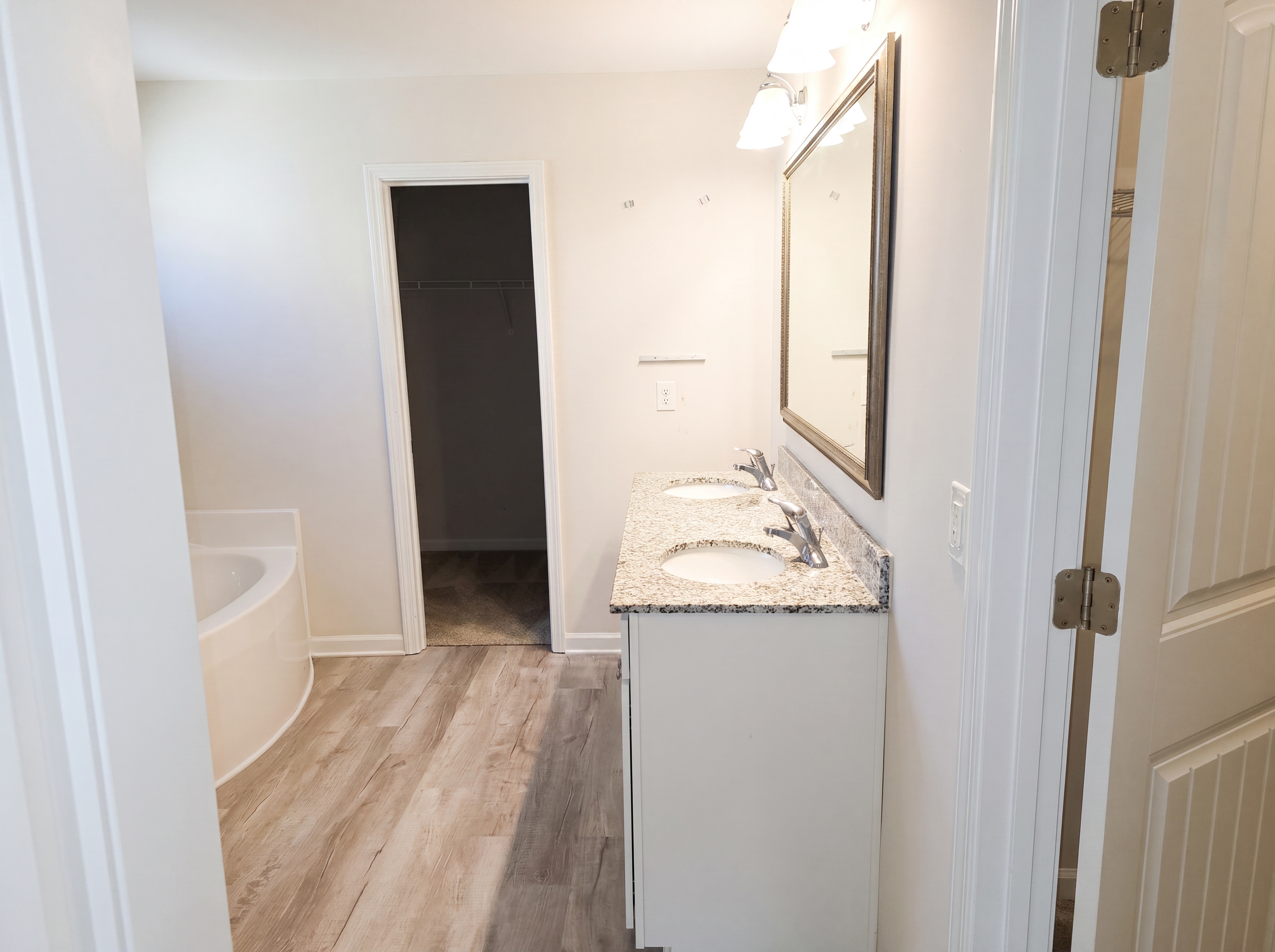 Photo 19 of 22 of 2050 Barnhart Dr, Sumter, SC