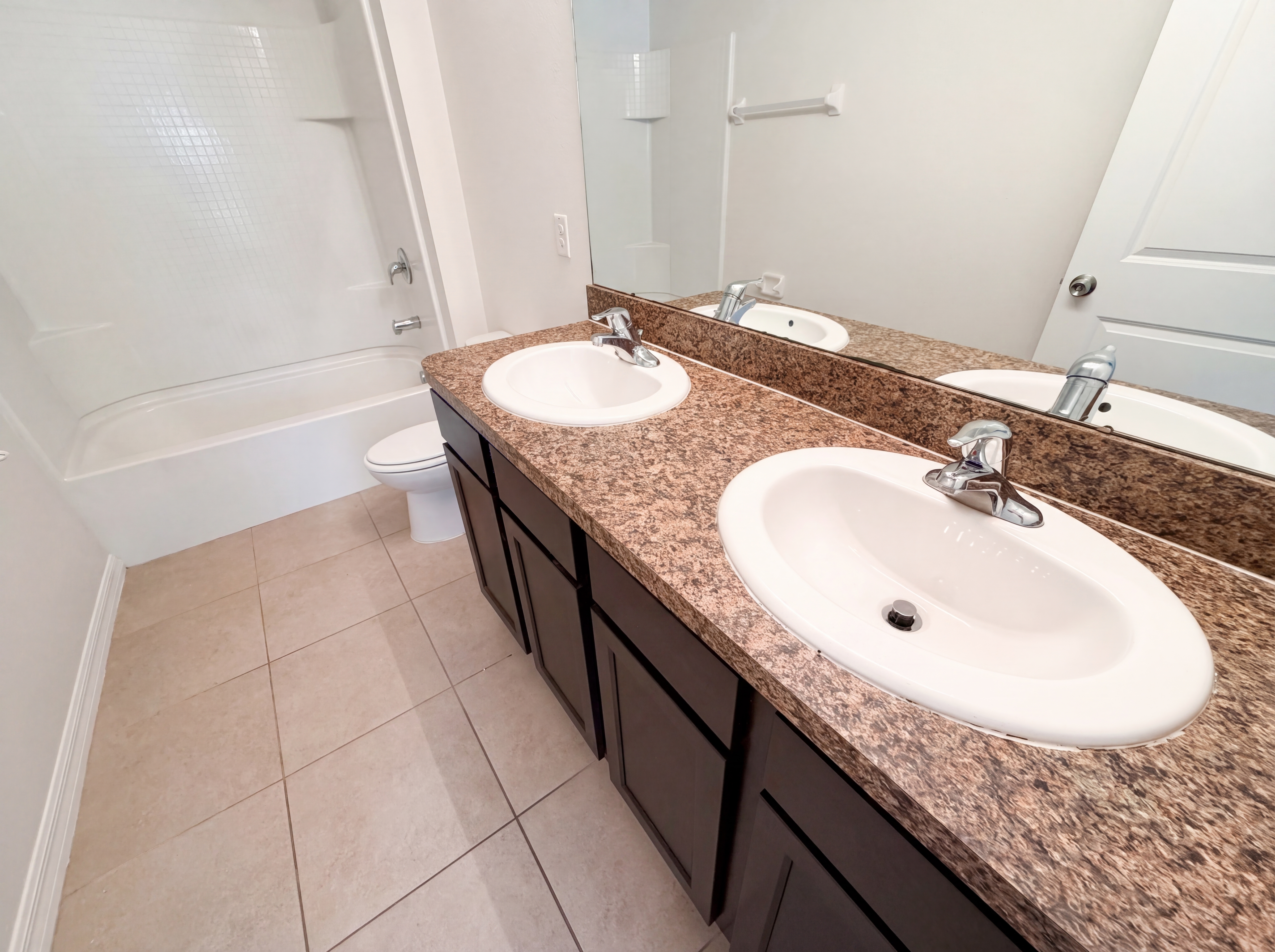 Photo 20 of 36 of 10225 Mangrove Well Rd, Sun City Center, FL