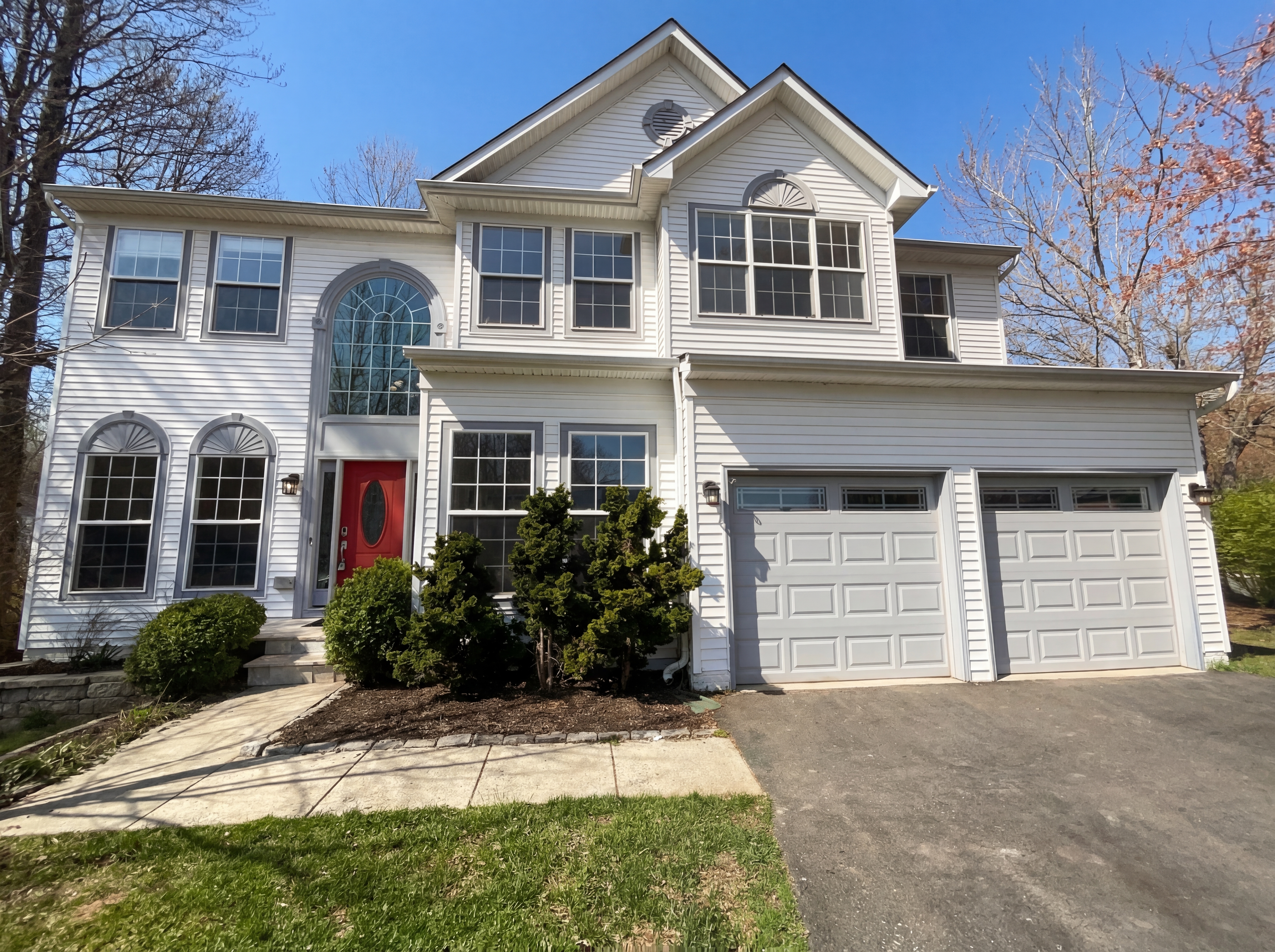 Photo 10 of 51 of 9300 Bradley Ct, Manassas Park, VA